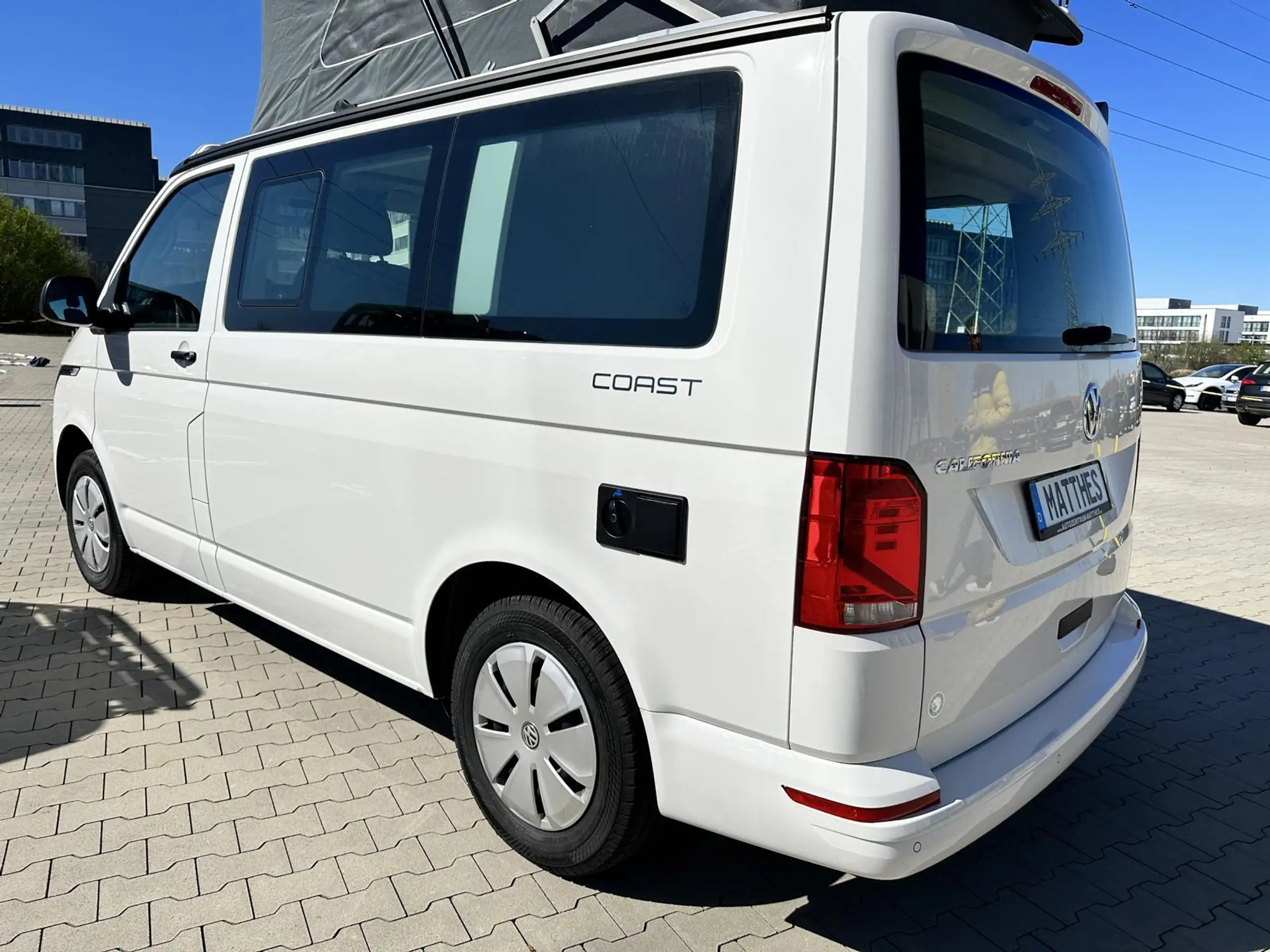 Volkswagen - T6.1 California