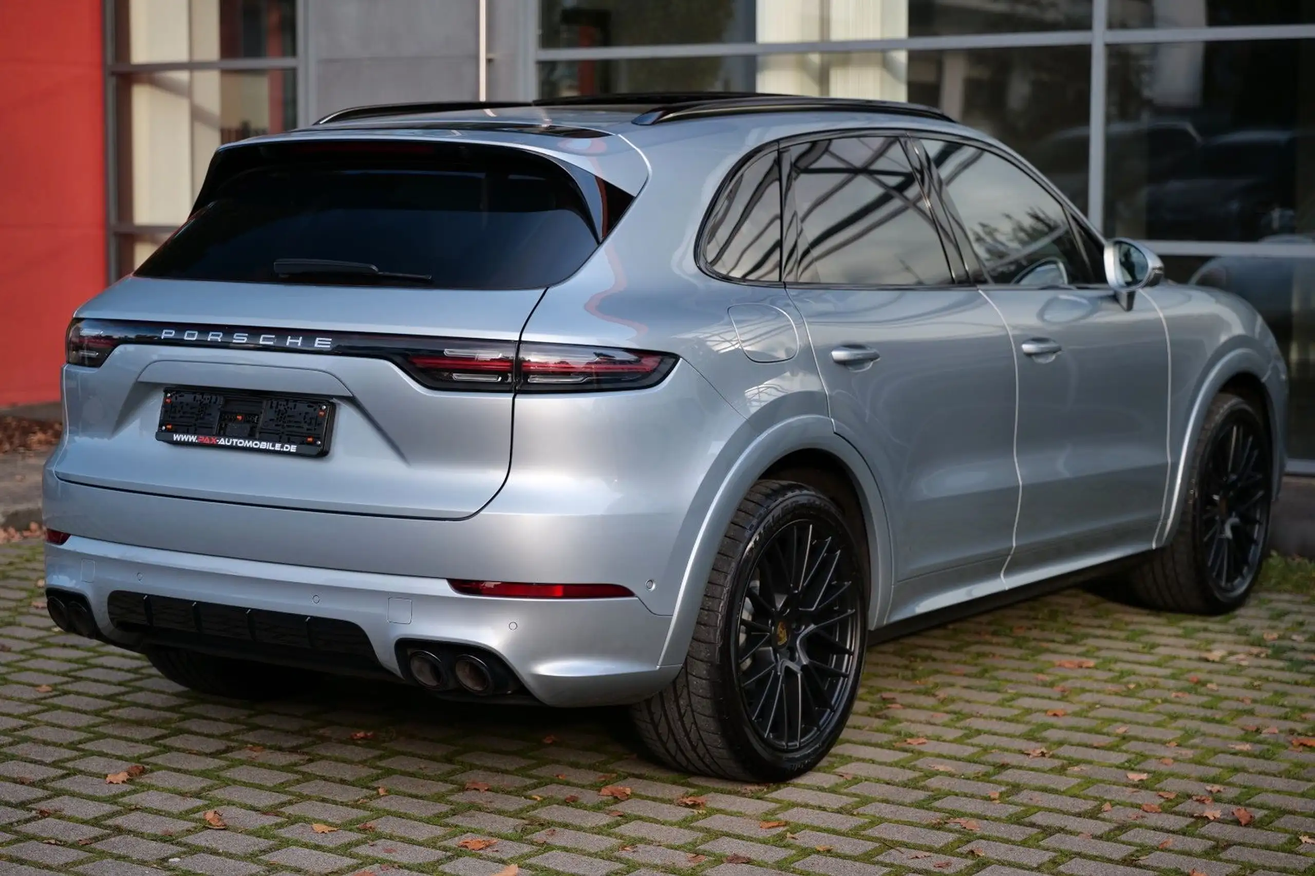 Porsche - Cayenne