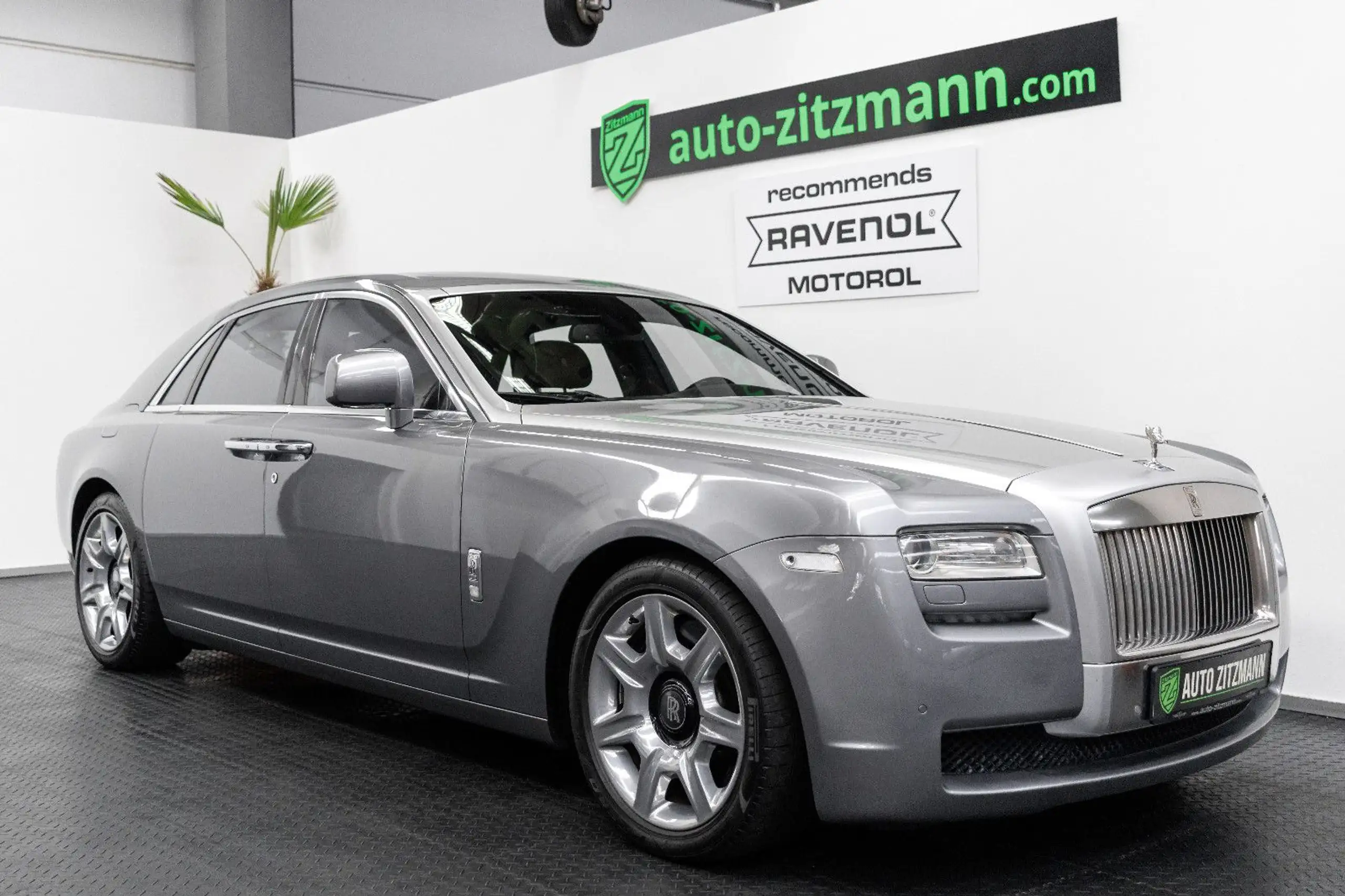 Rolls-Royce - Ghost