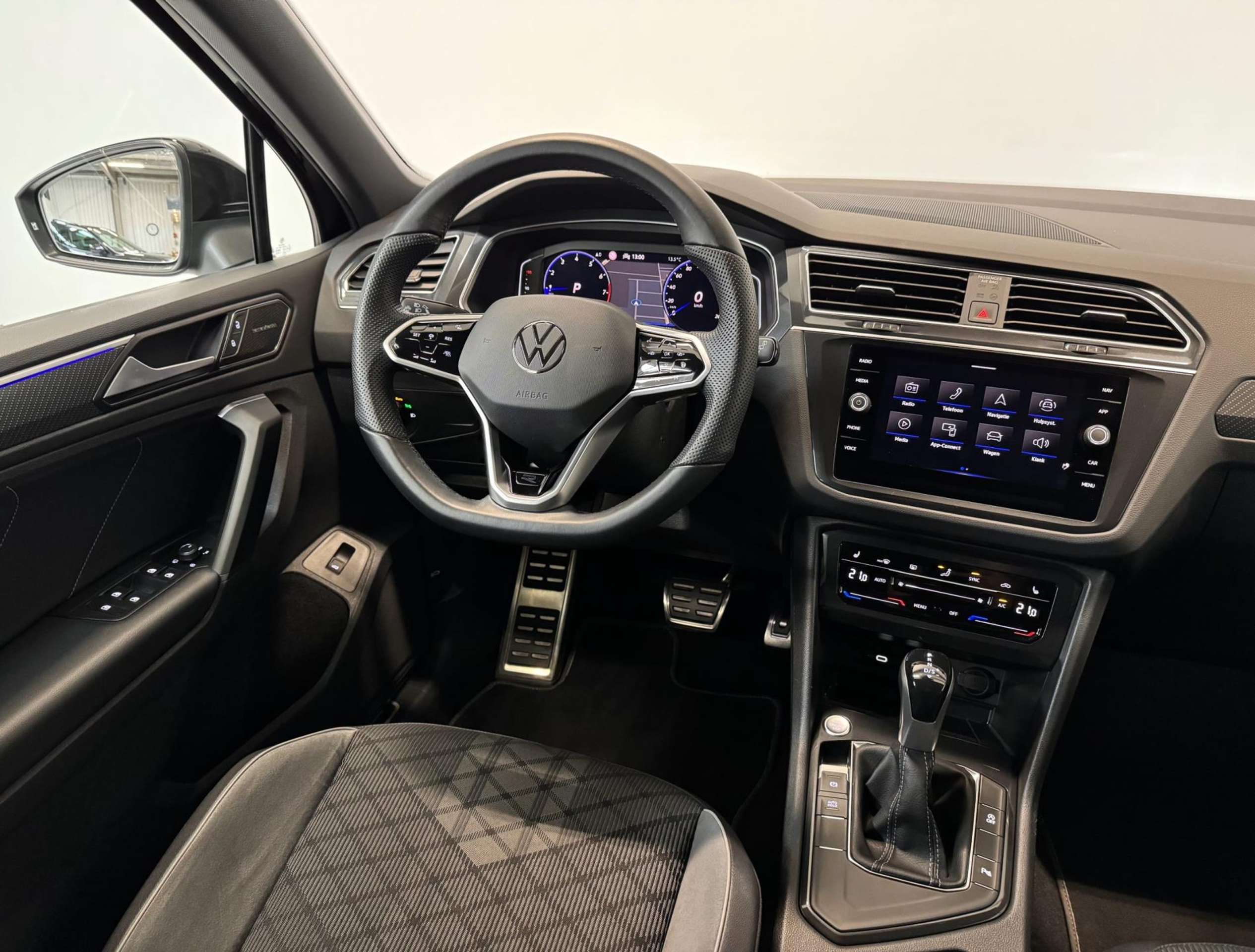 Volkswagen - Tiguan