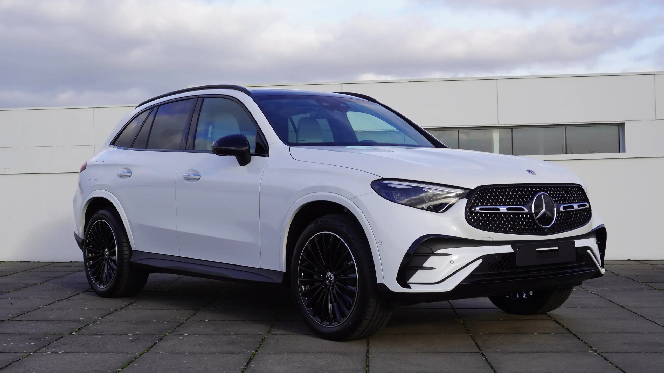 Mercedes-Benz GLC 300 2023