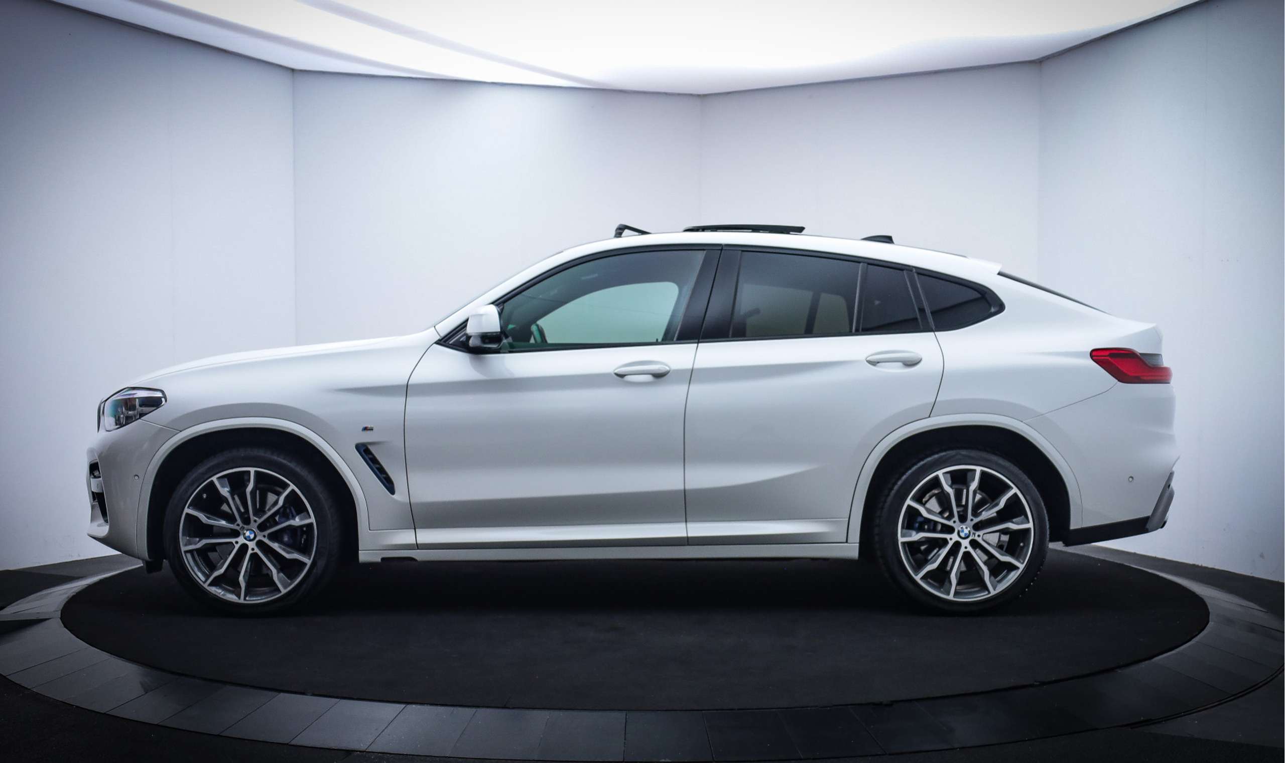 BMW - X4