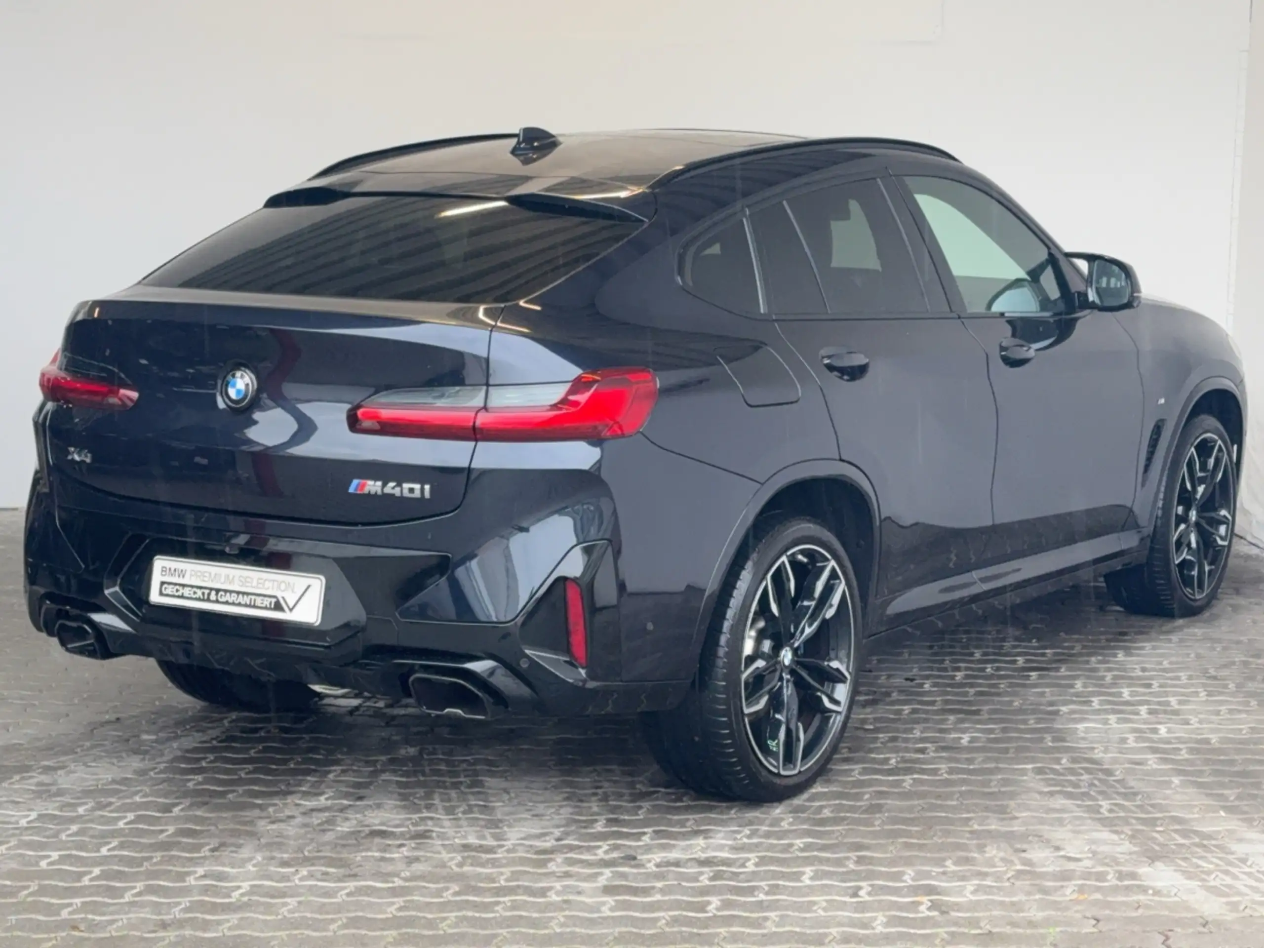 BMW - X4 M