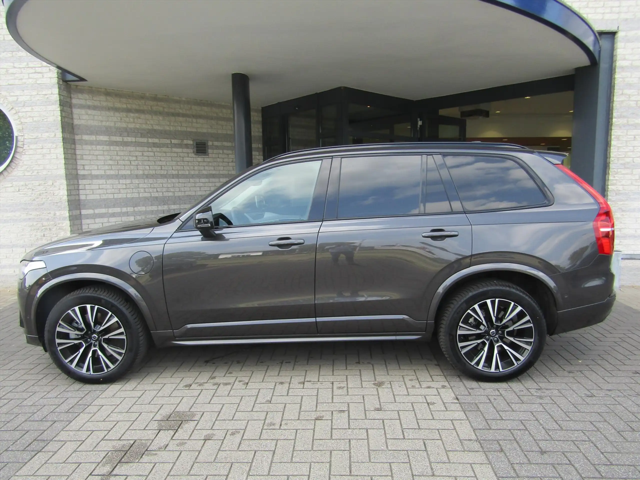 Volvo - XC90