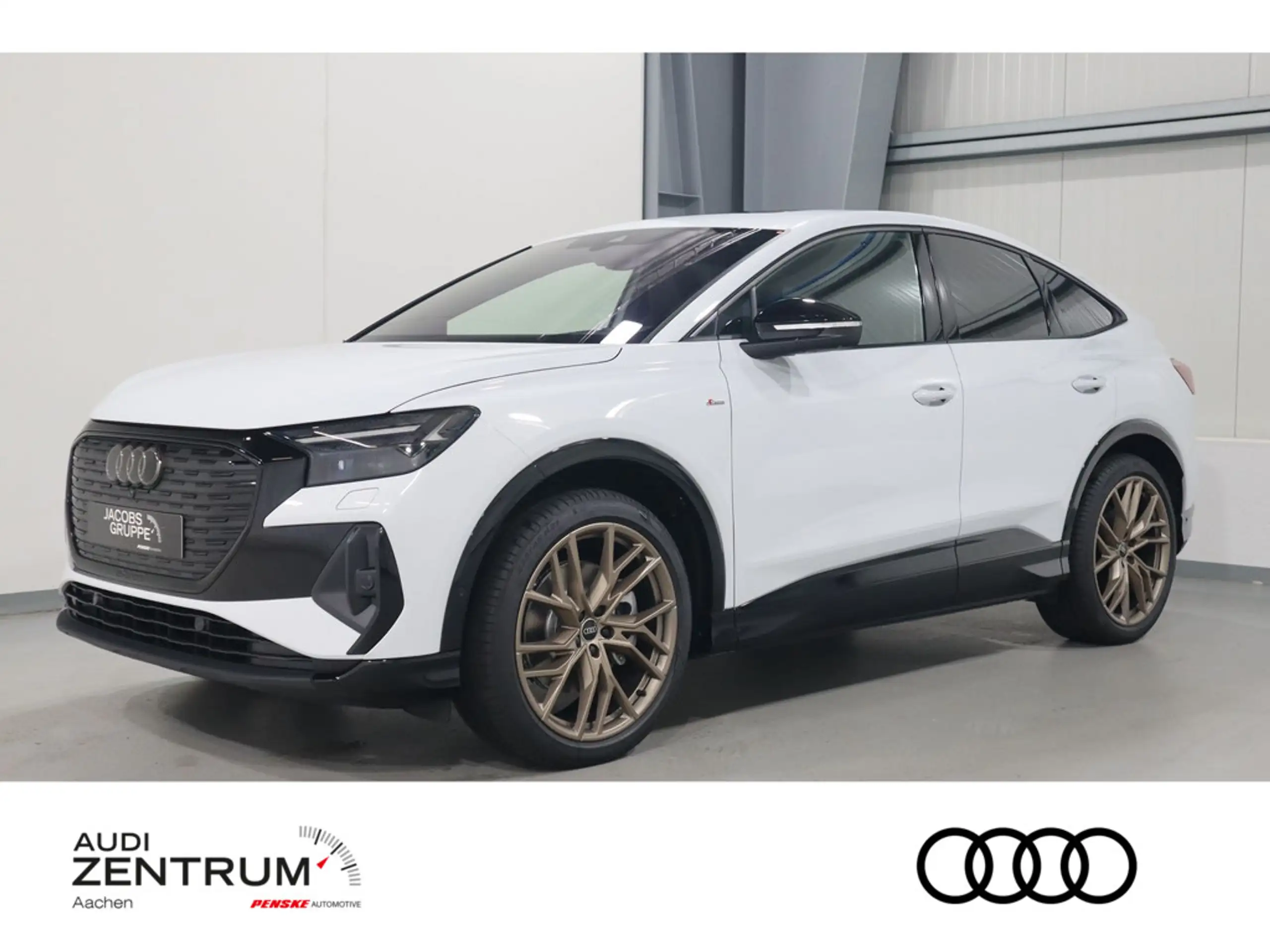 Audi - Q4 e-tron