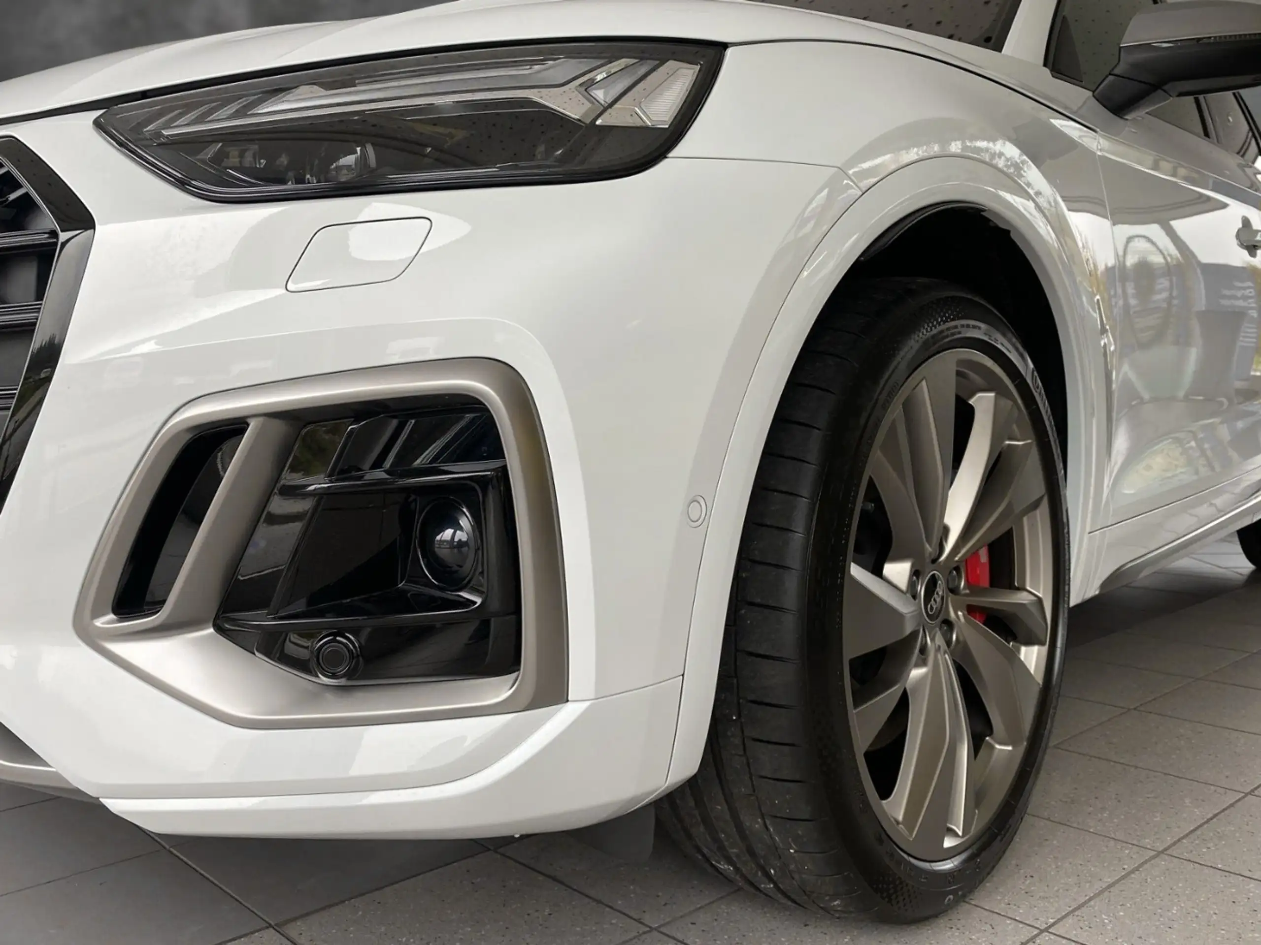 Audi - SQ5