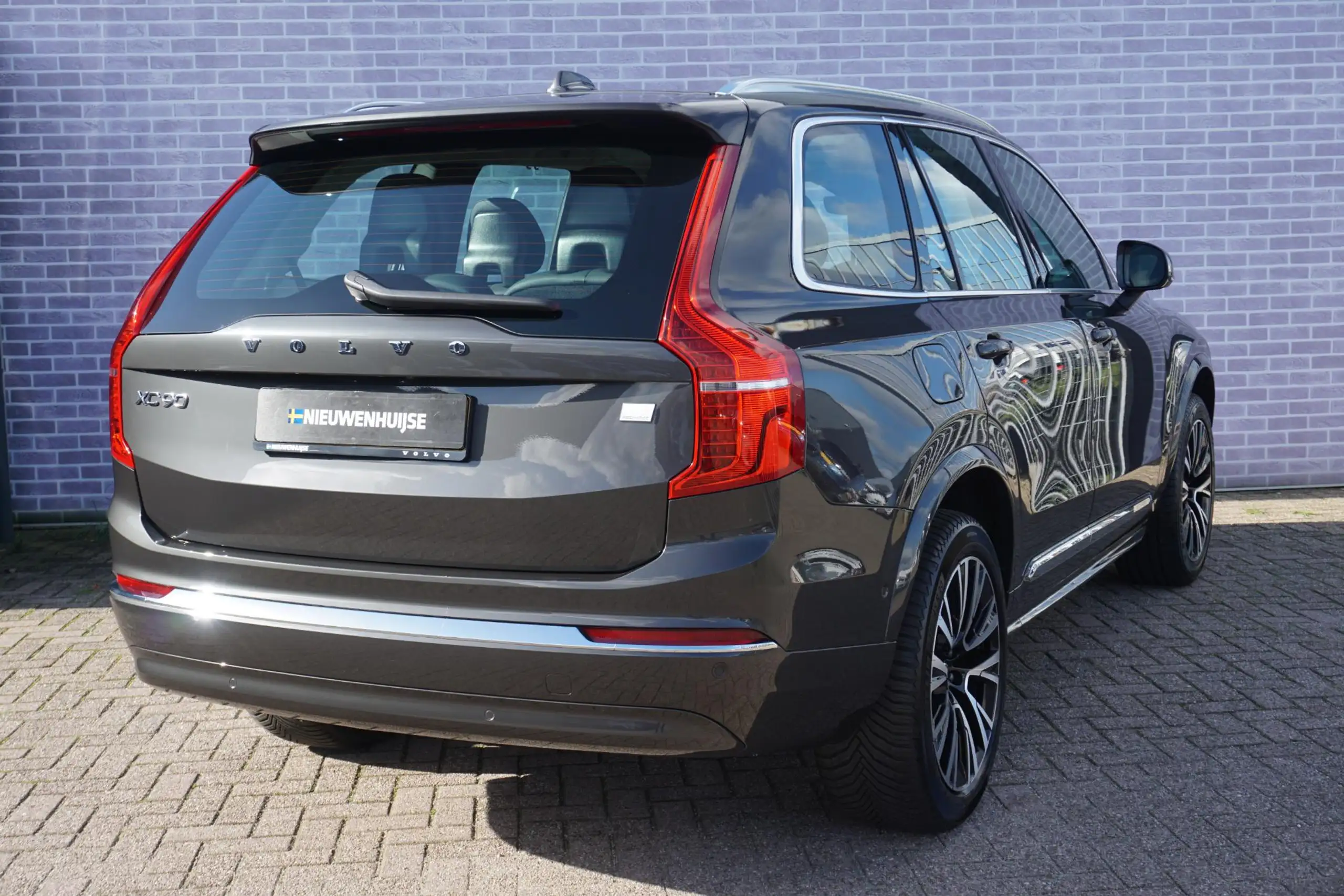 Volvo - XC90