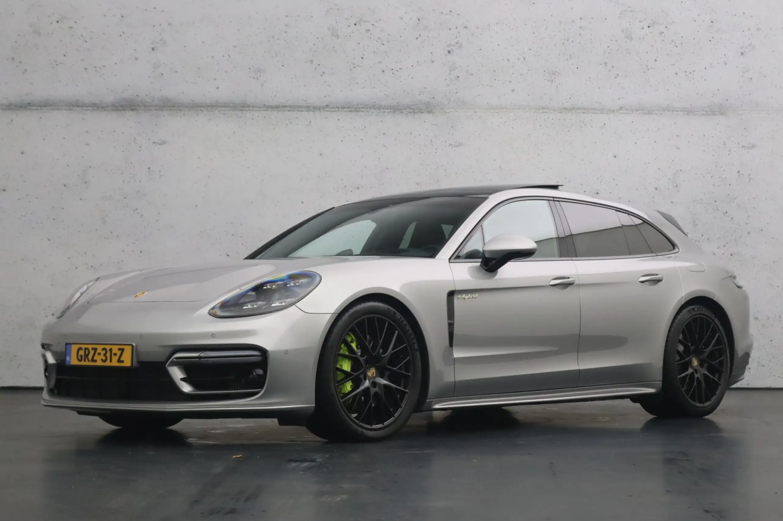 Porsche - Panamera