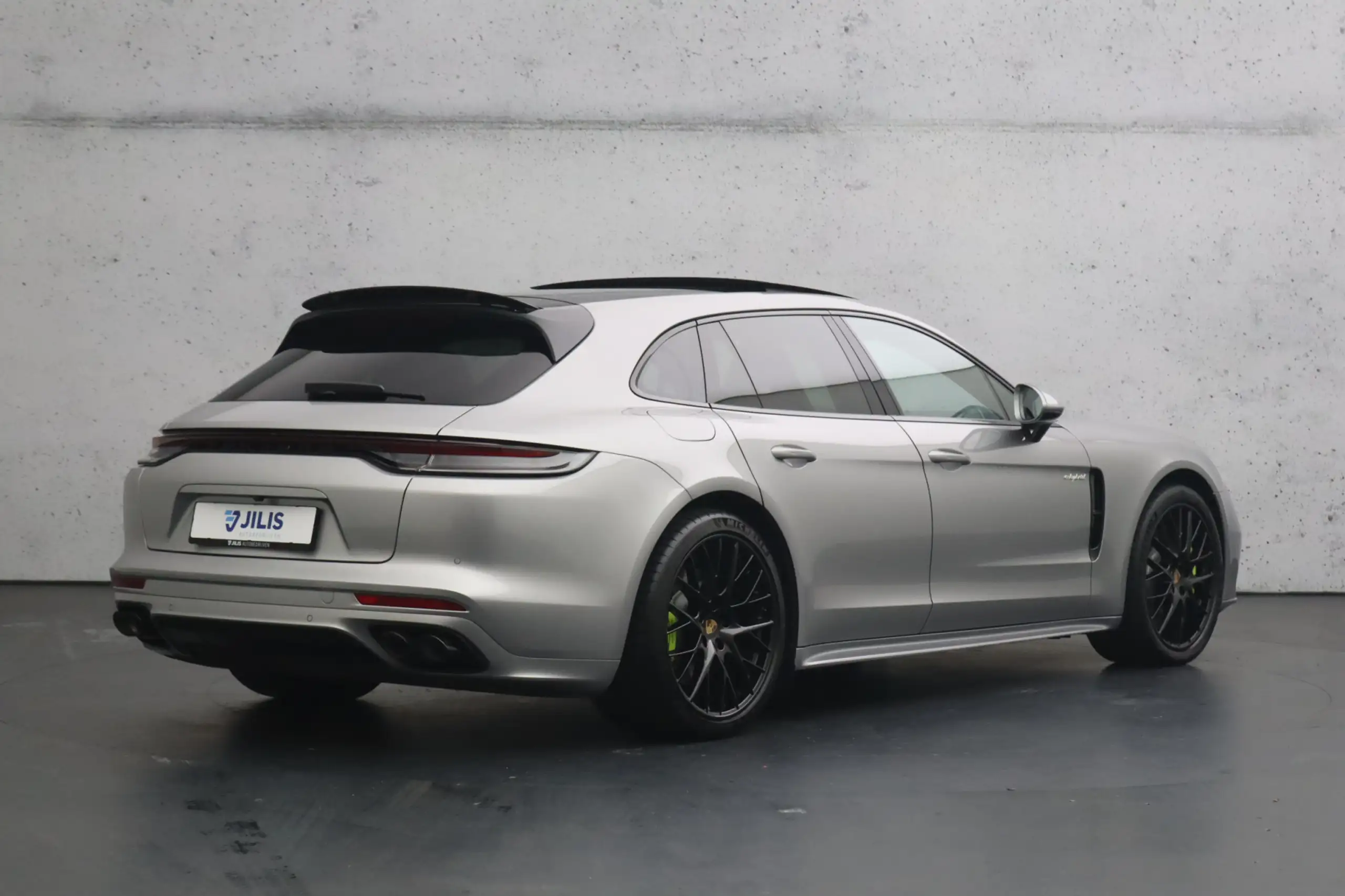 Porsche - Panamera