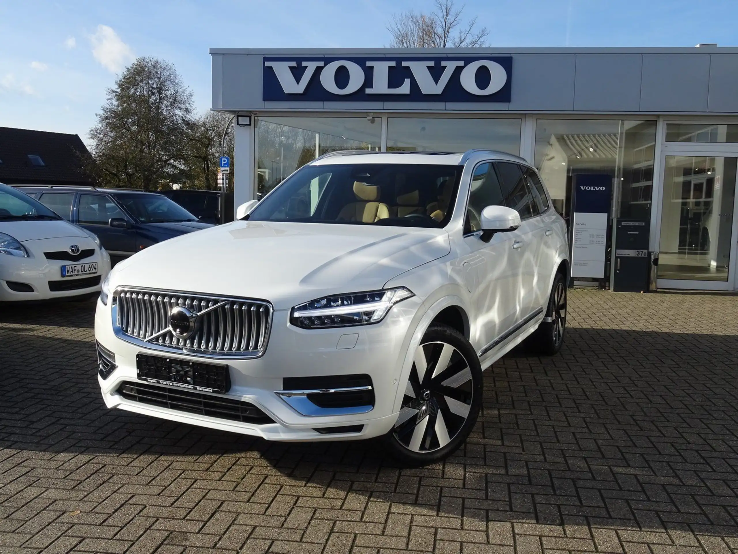 Volvo - XC90