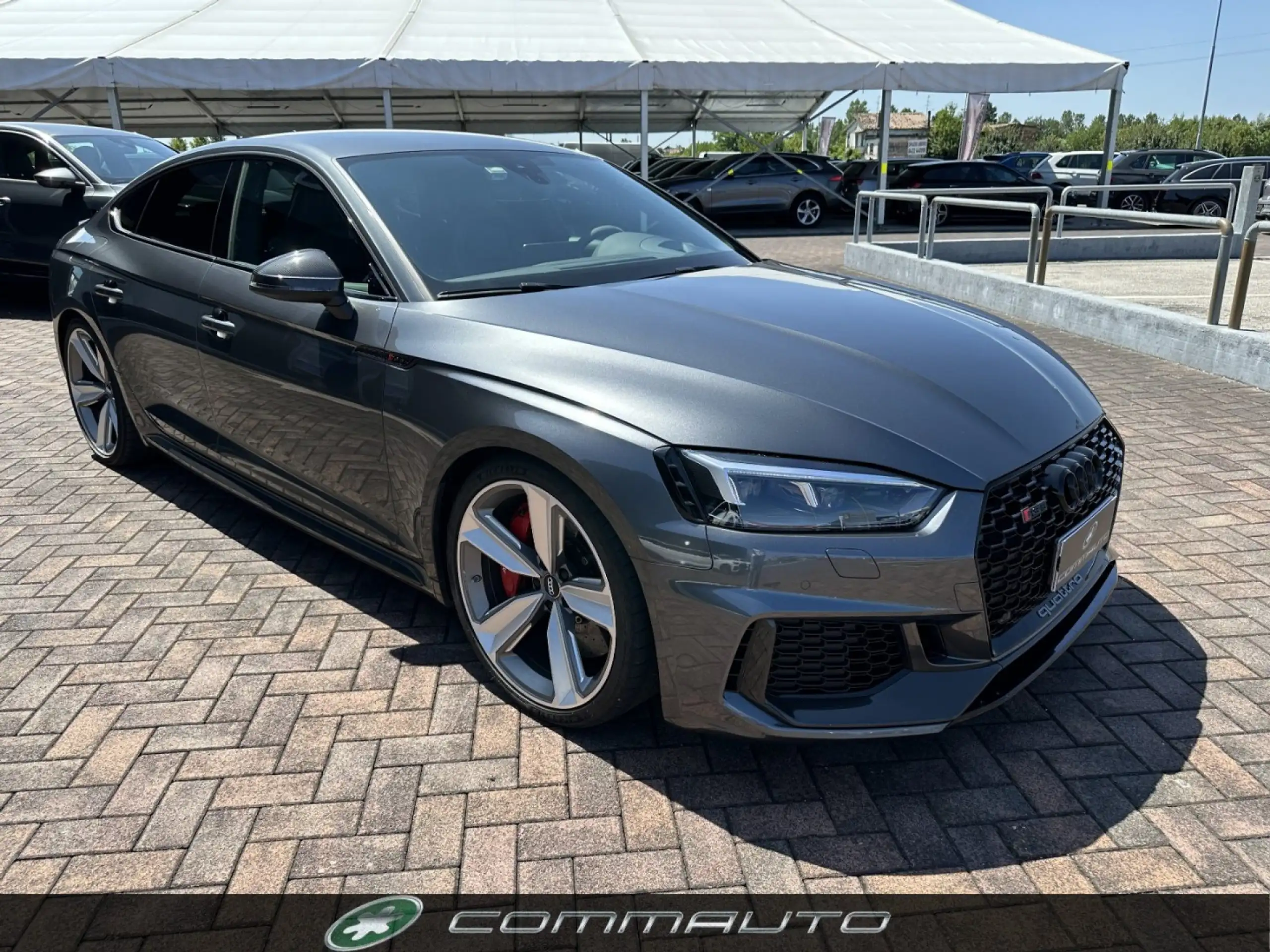 Audi - RS5