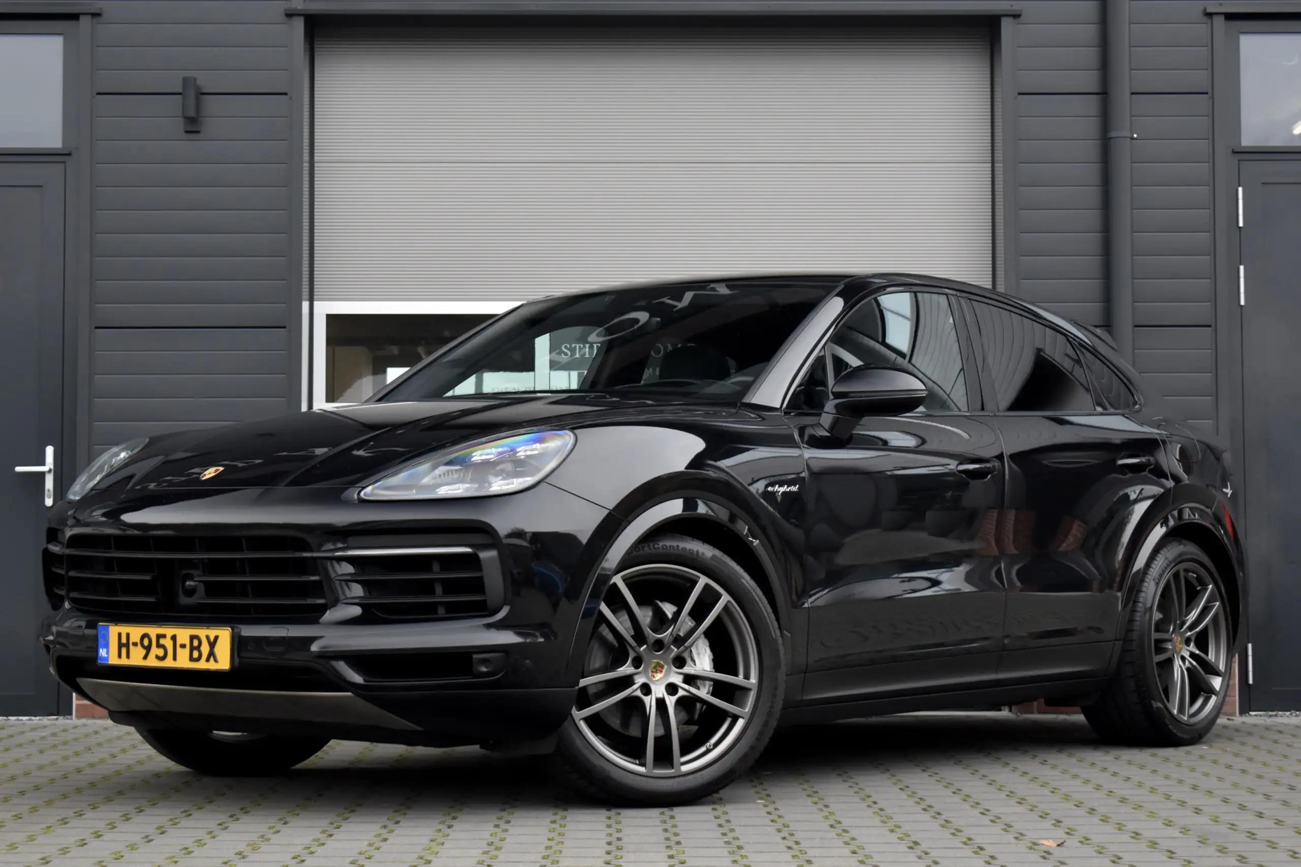 Porsche - Cayenne