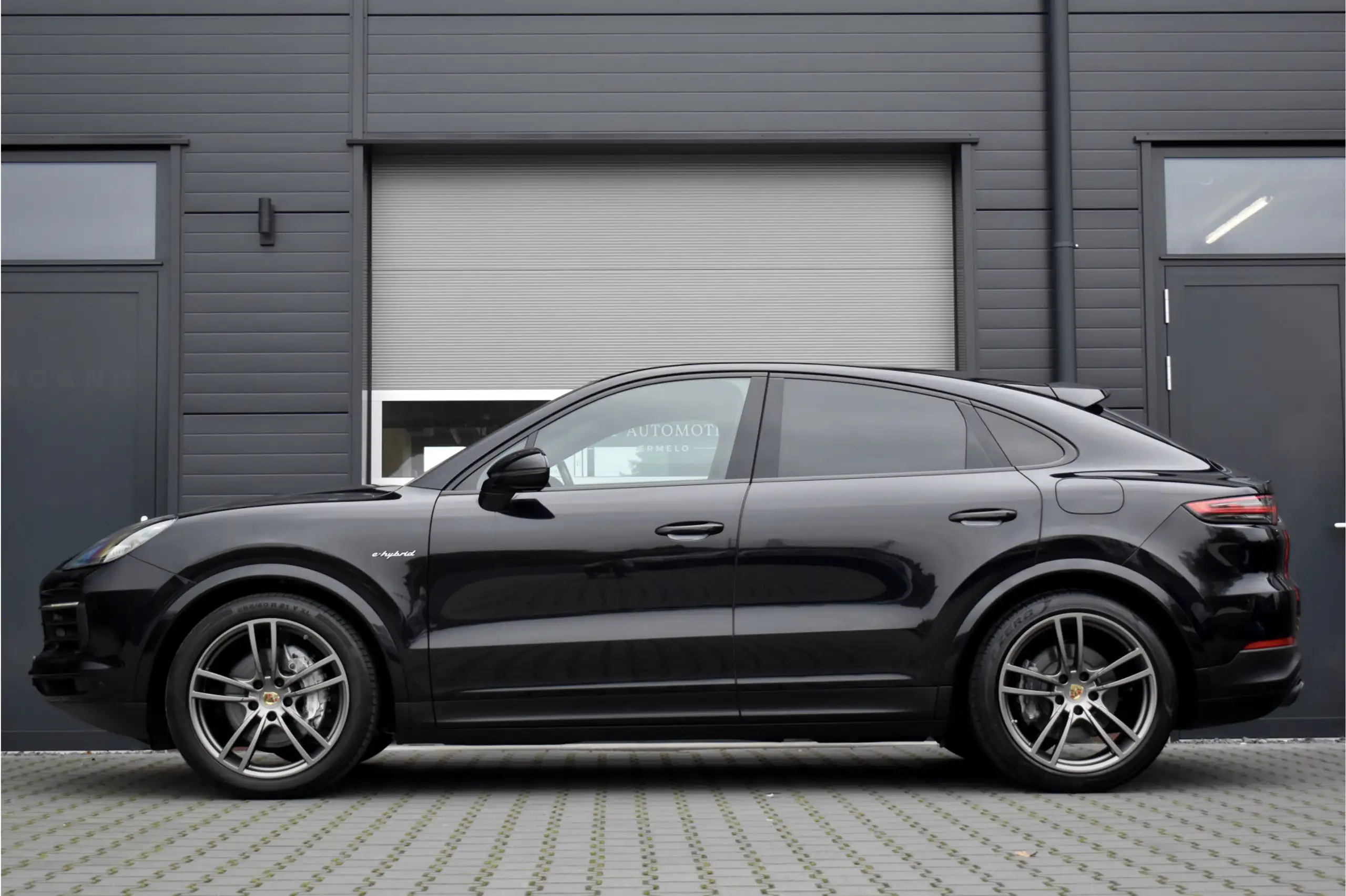 Porsche - Cayenne