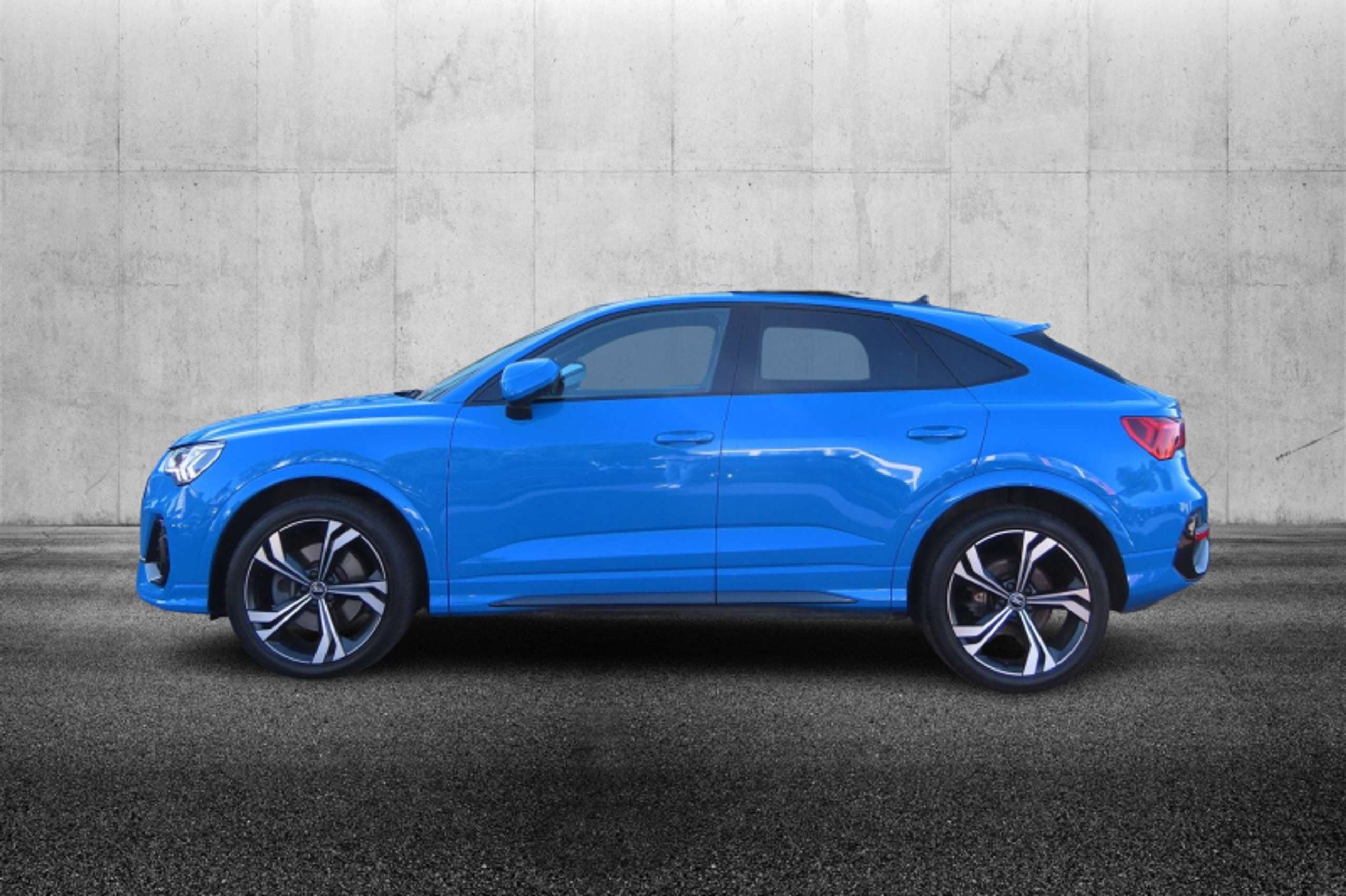 Audi - Q3