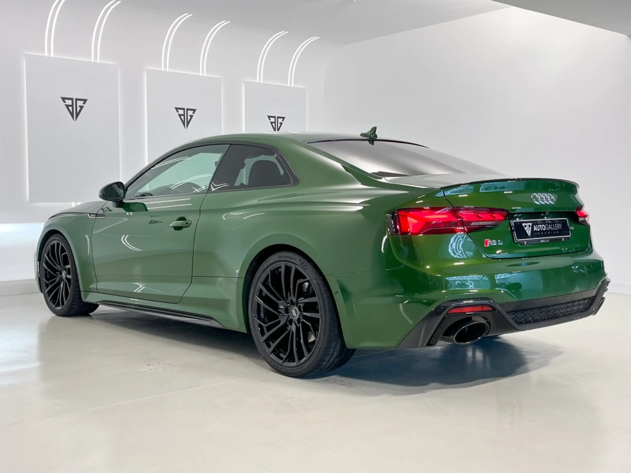 Audi - RS5