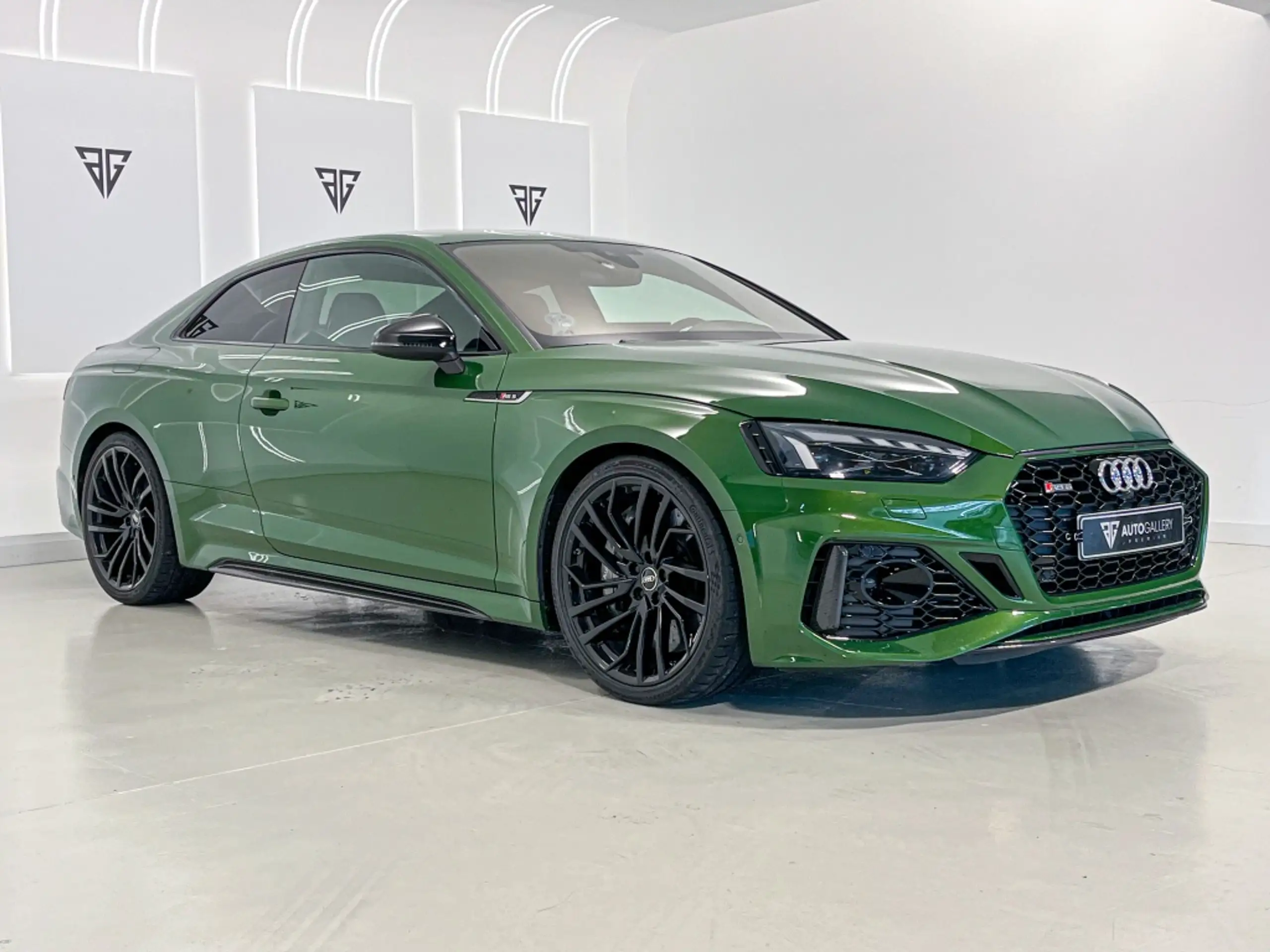 Audi - RS5