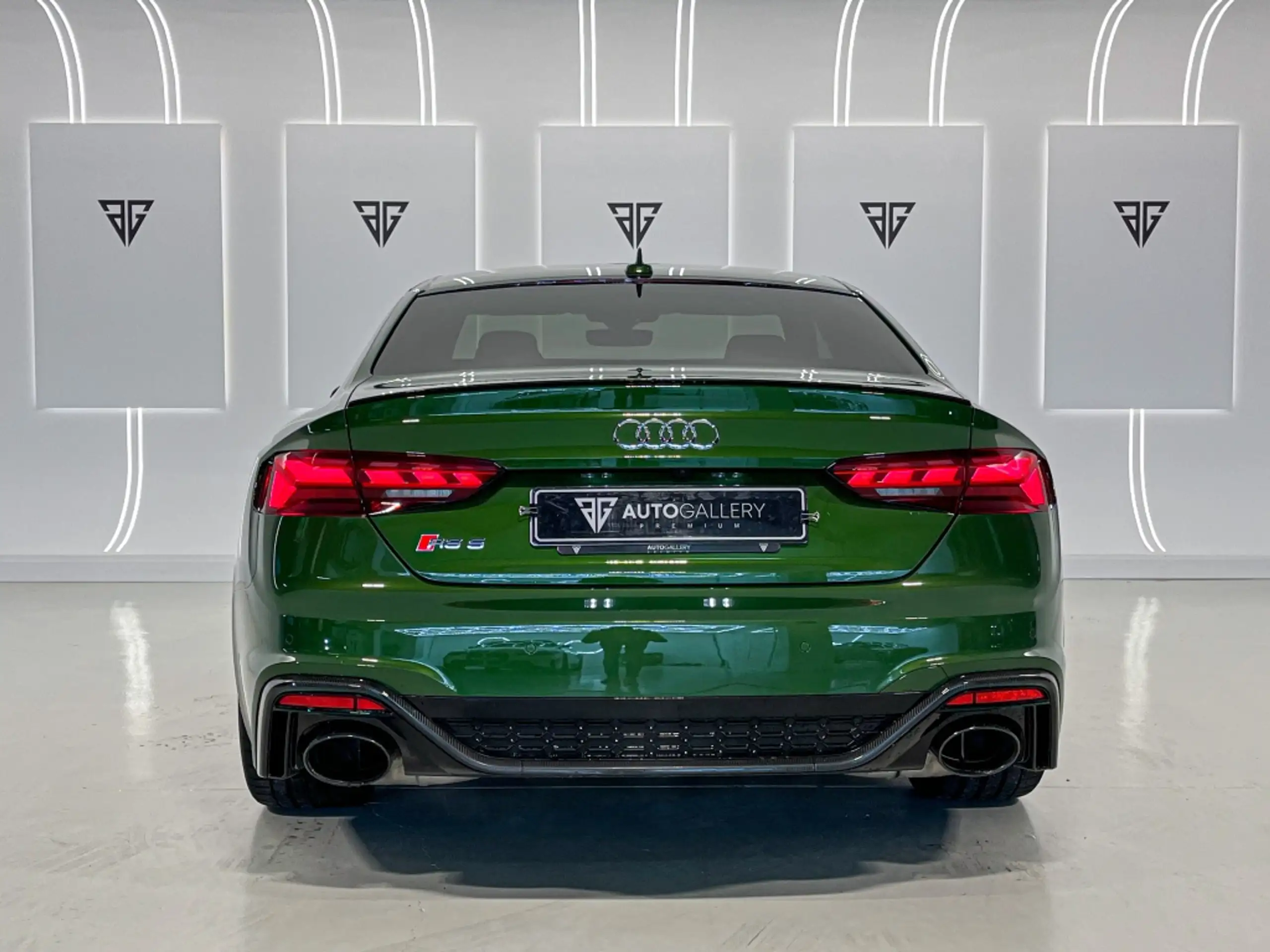 Audi - RS5