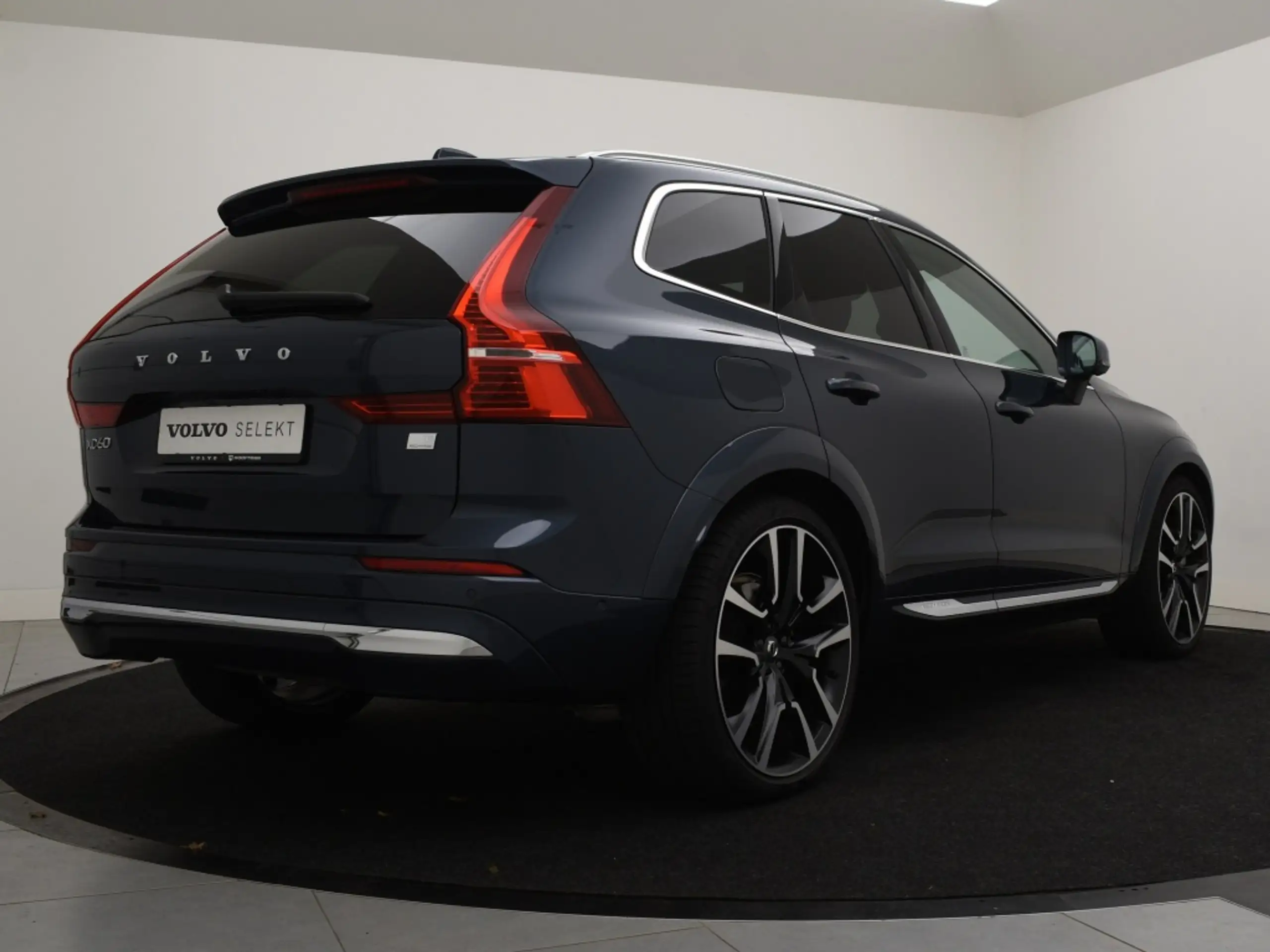 Volvo - XC60