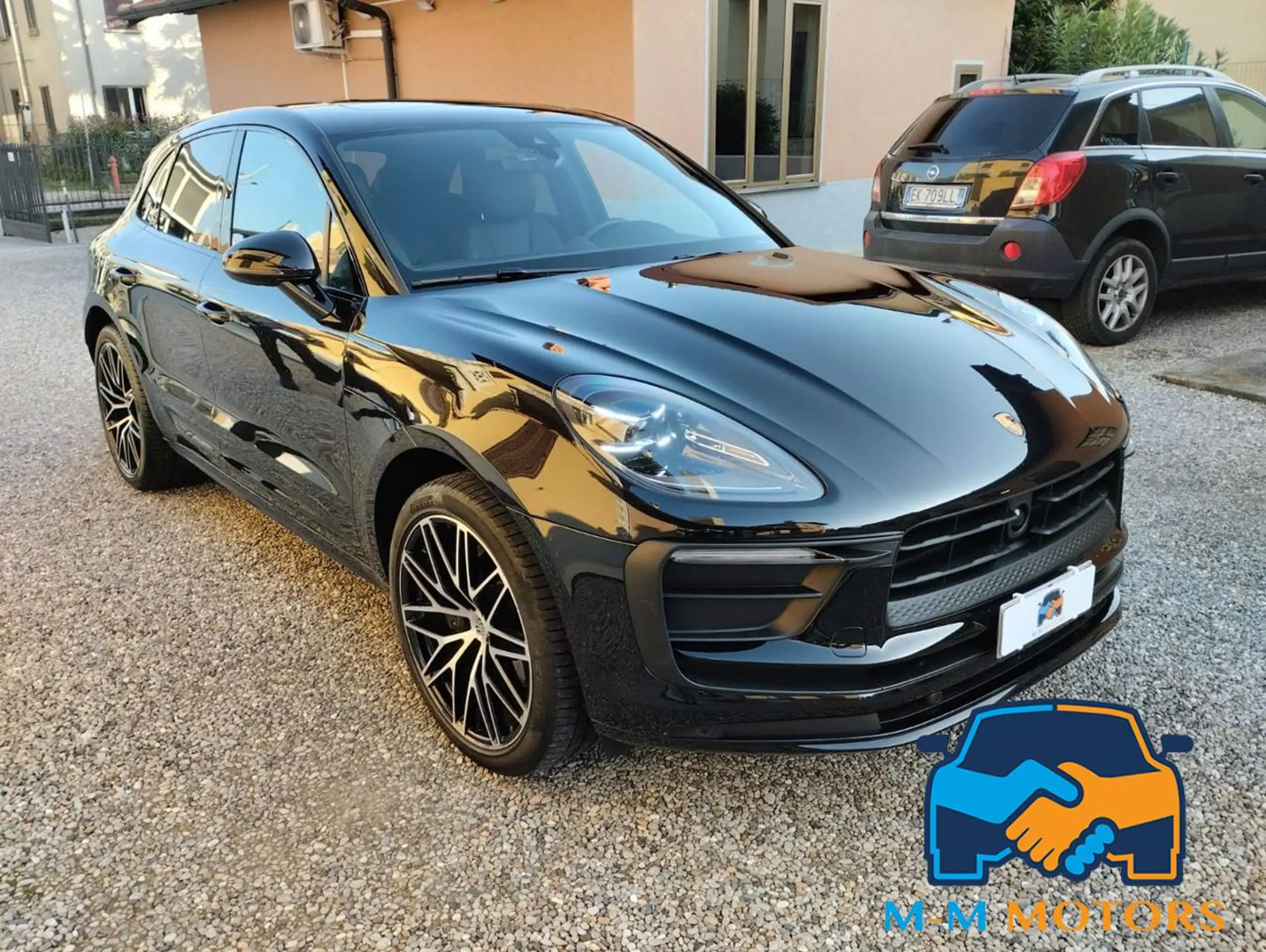 Porsche - Macan