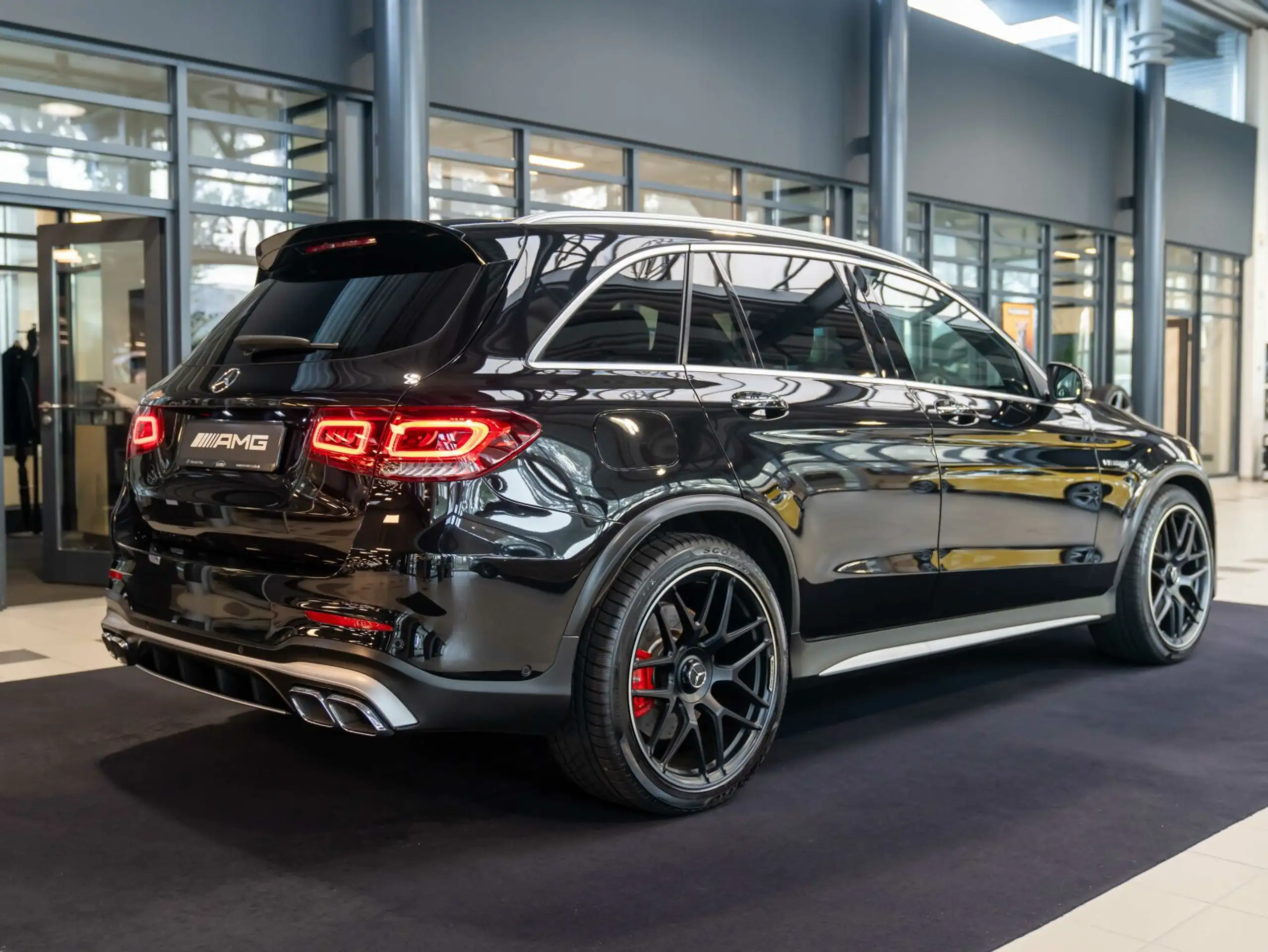 Mercedes-Benz - GLC 63 AMG