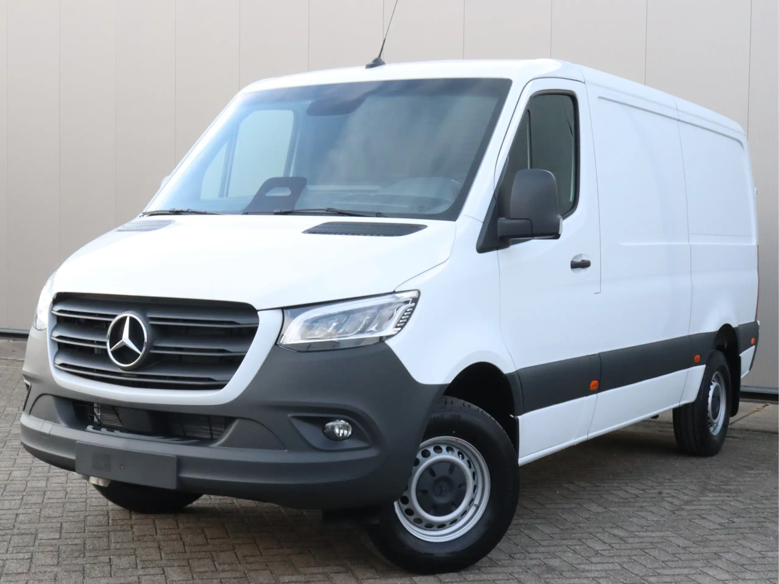 Mercedes-Benz - Sprinter