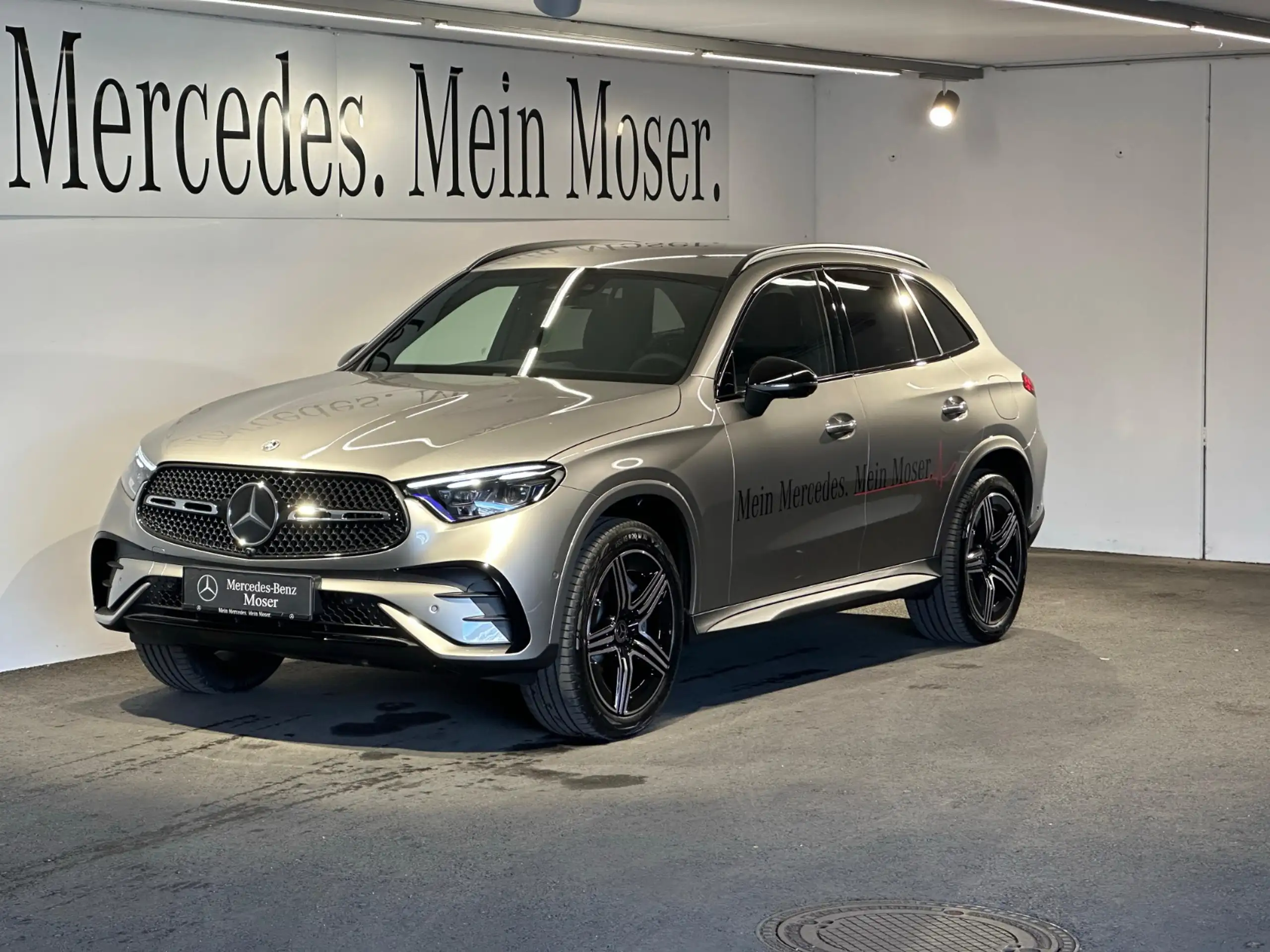 Mercedes-Benz - GLC 300