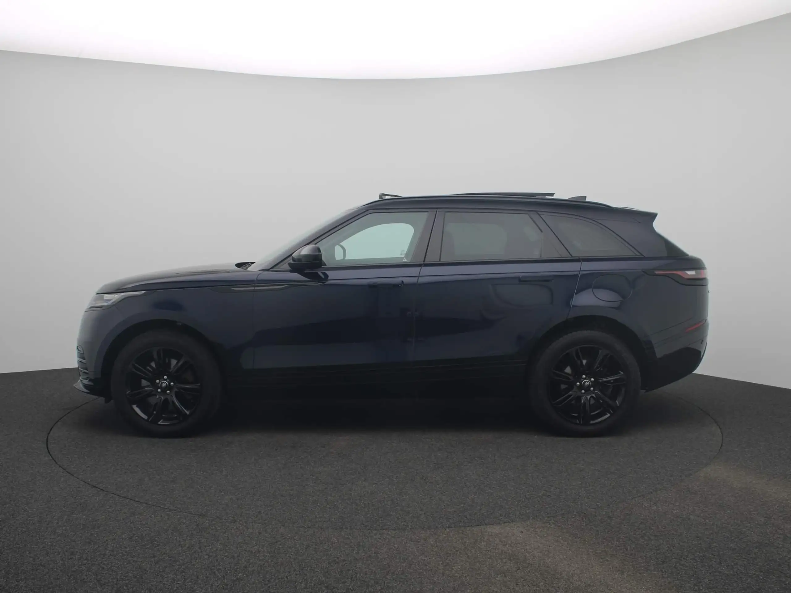 Land Rover - Range Rover Velar