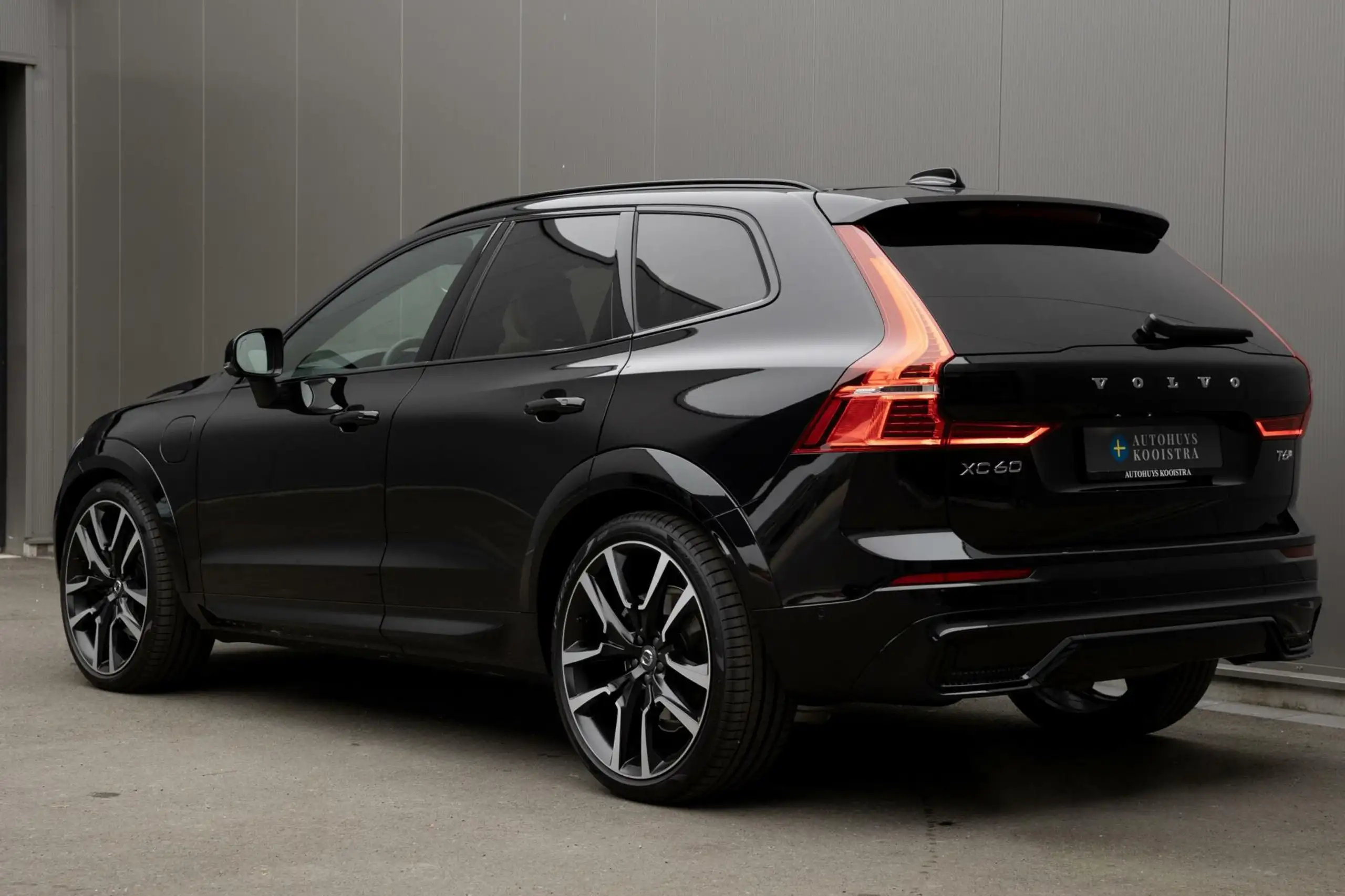 Volvo - XC60