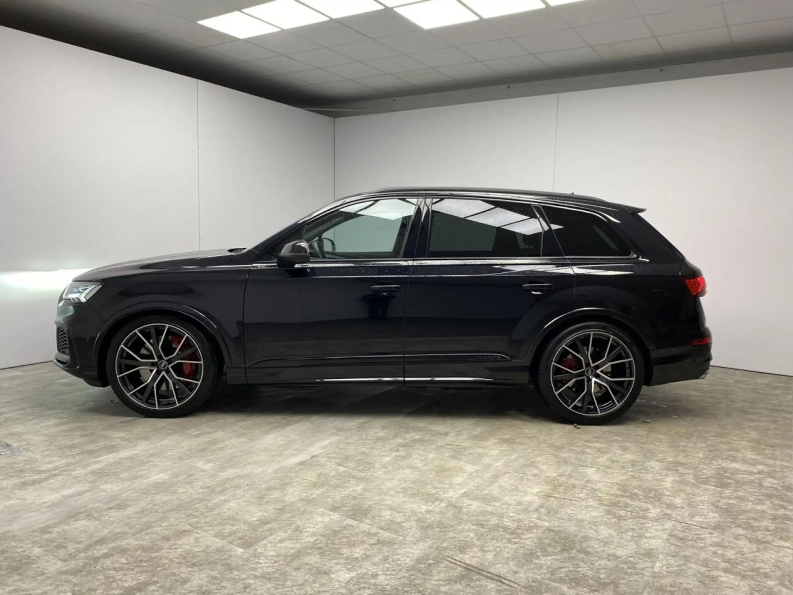 Audi - SQ7