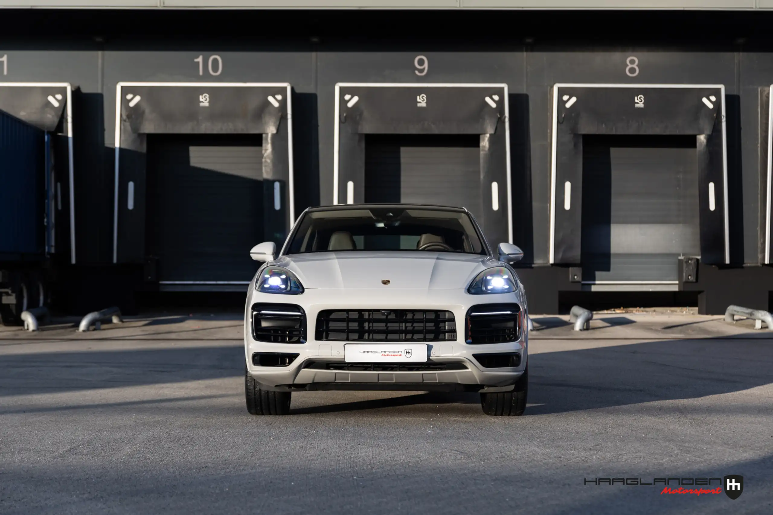 Porsche - Cayenne