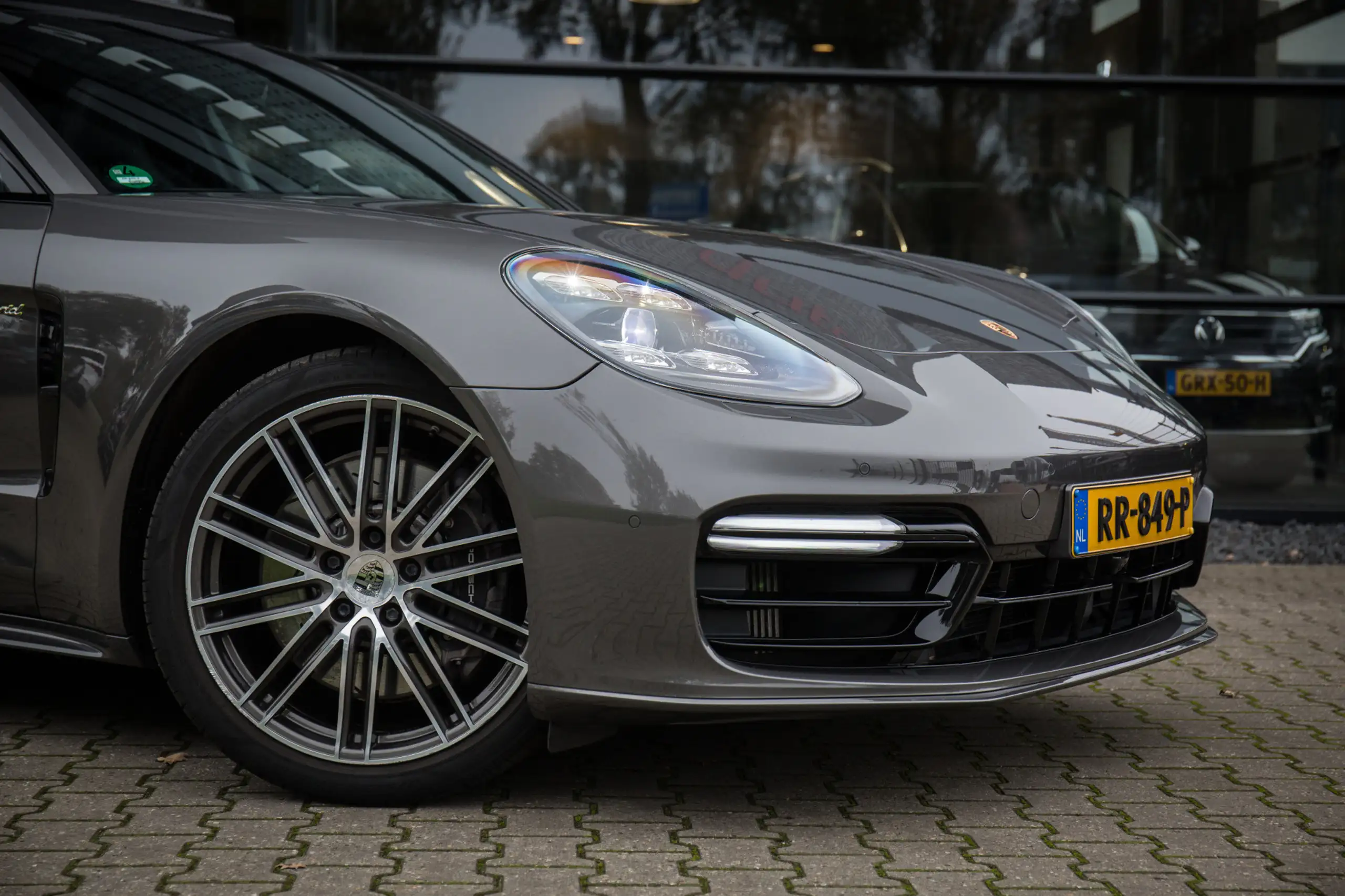 Porsche - Panamera