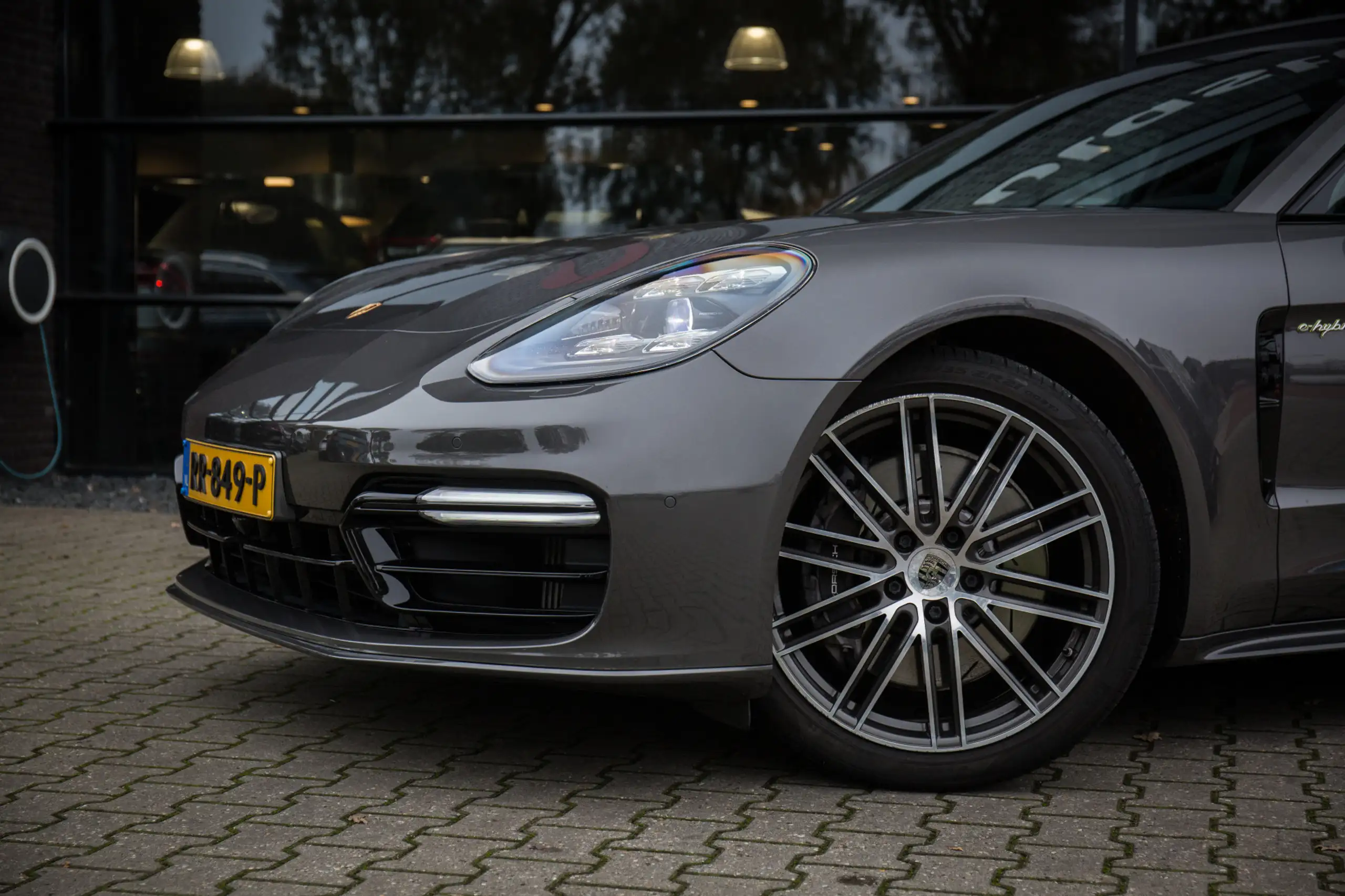 Porsche - Panamera