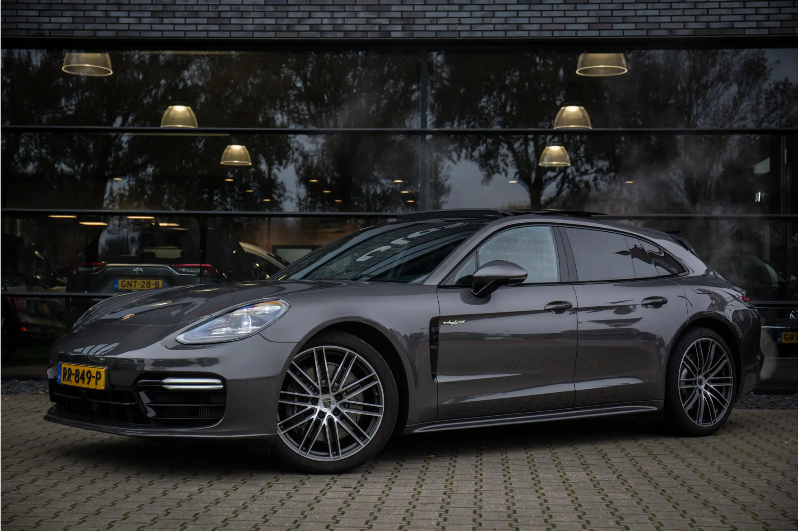 Porsche - Panamera