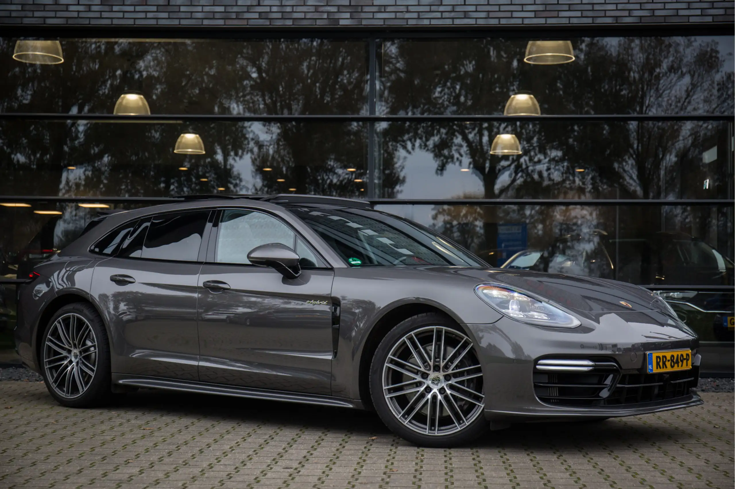 Porsche - Panamera