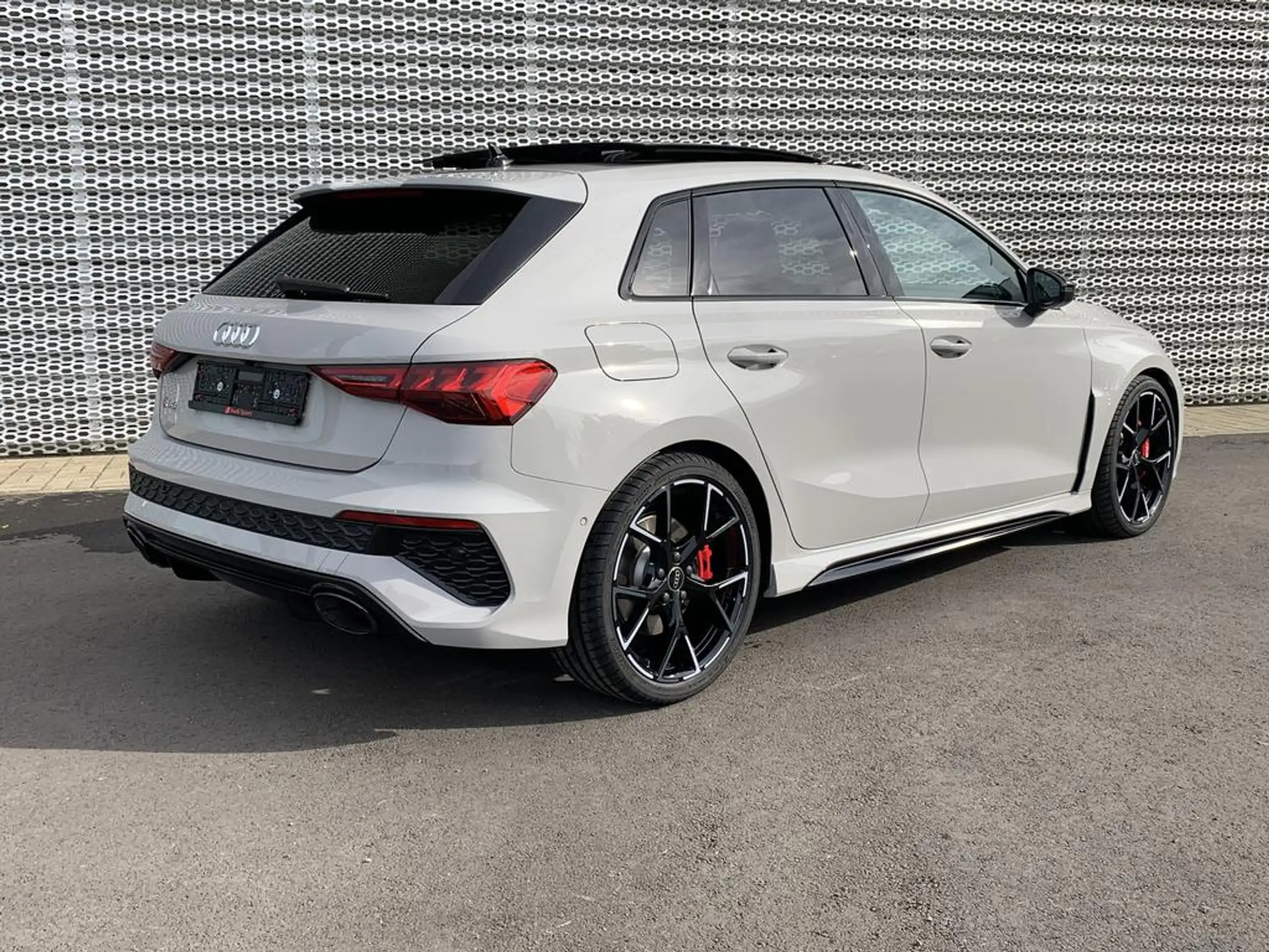 Audi - RS3