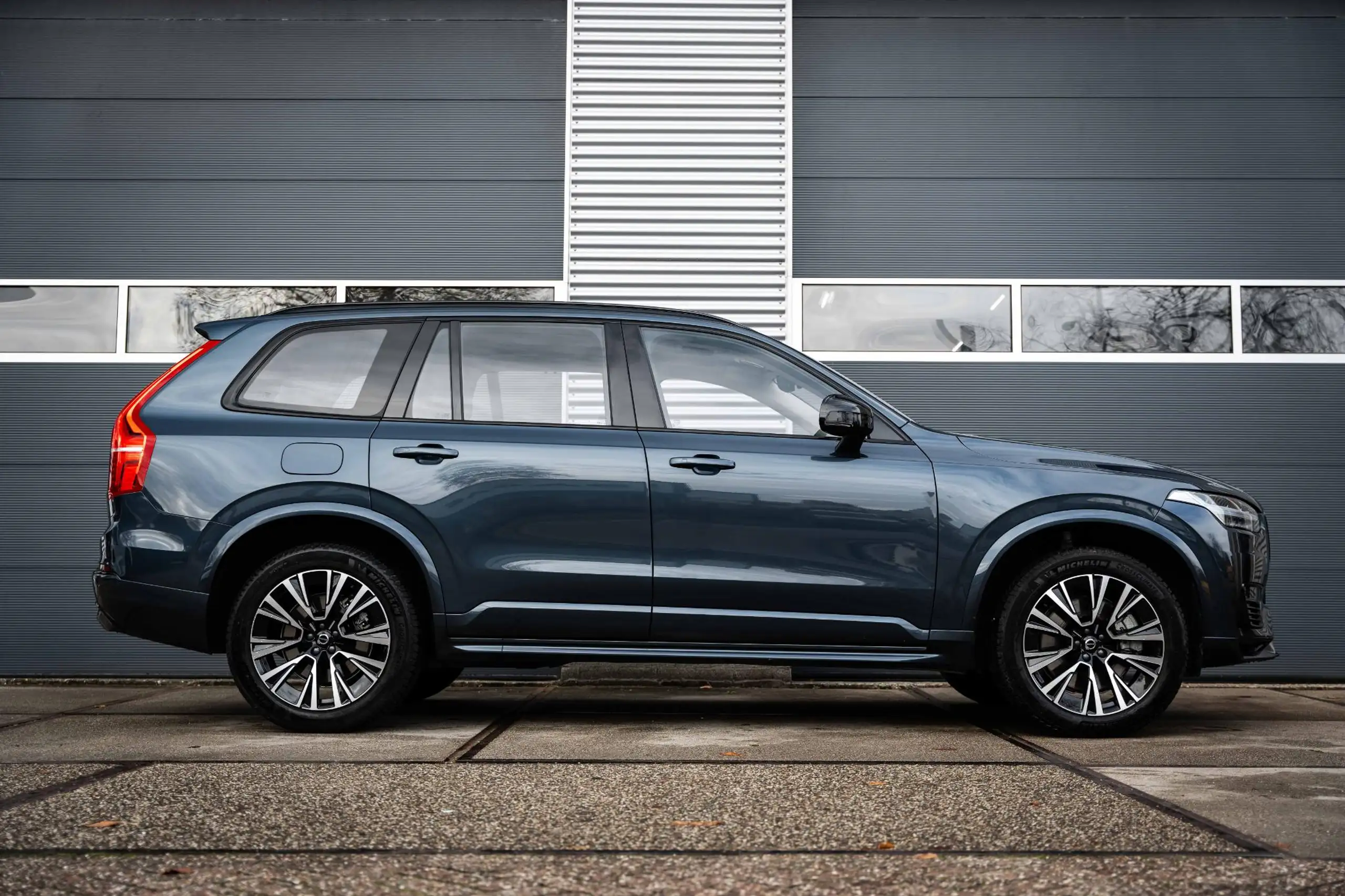 Volvo - XC90