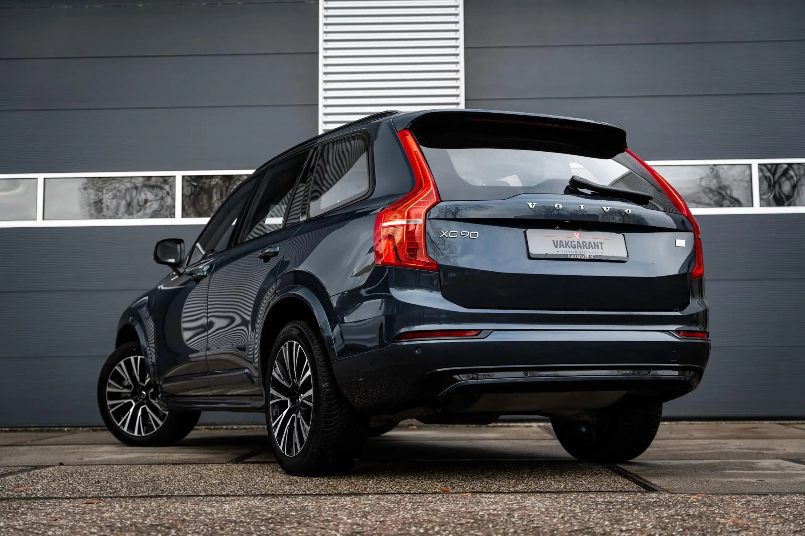 Volvo - XC90