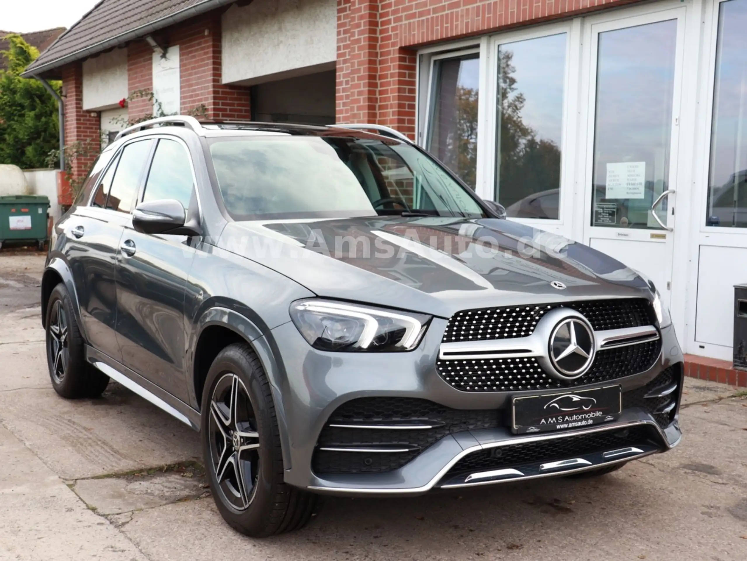 Mercedes-Benz - GLE 300