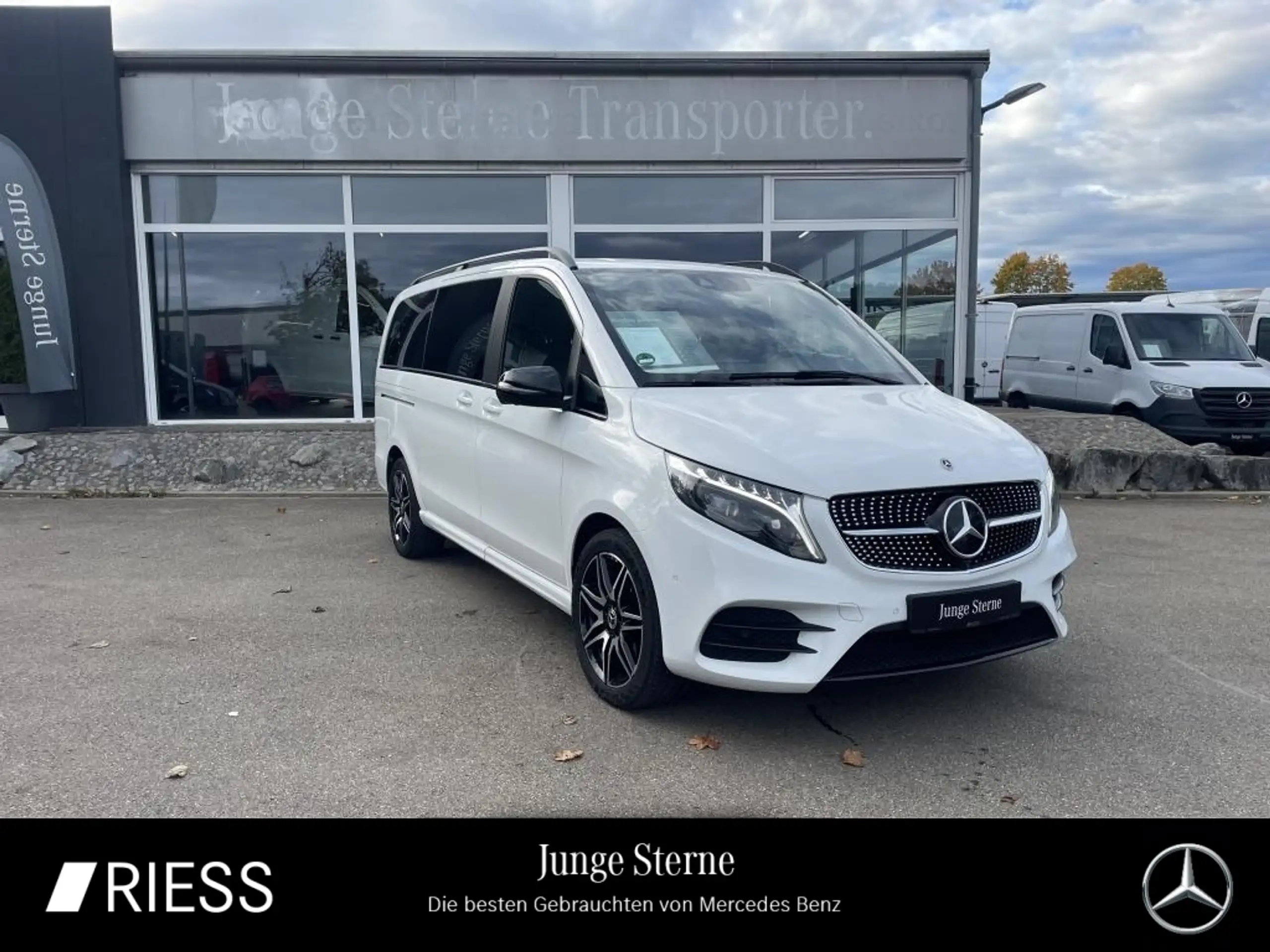 Mercedes-Benz - V 300