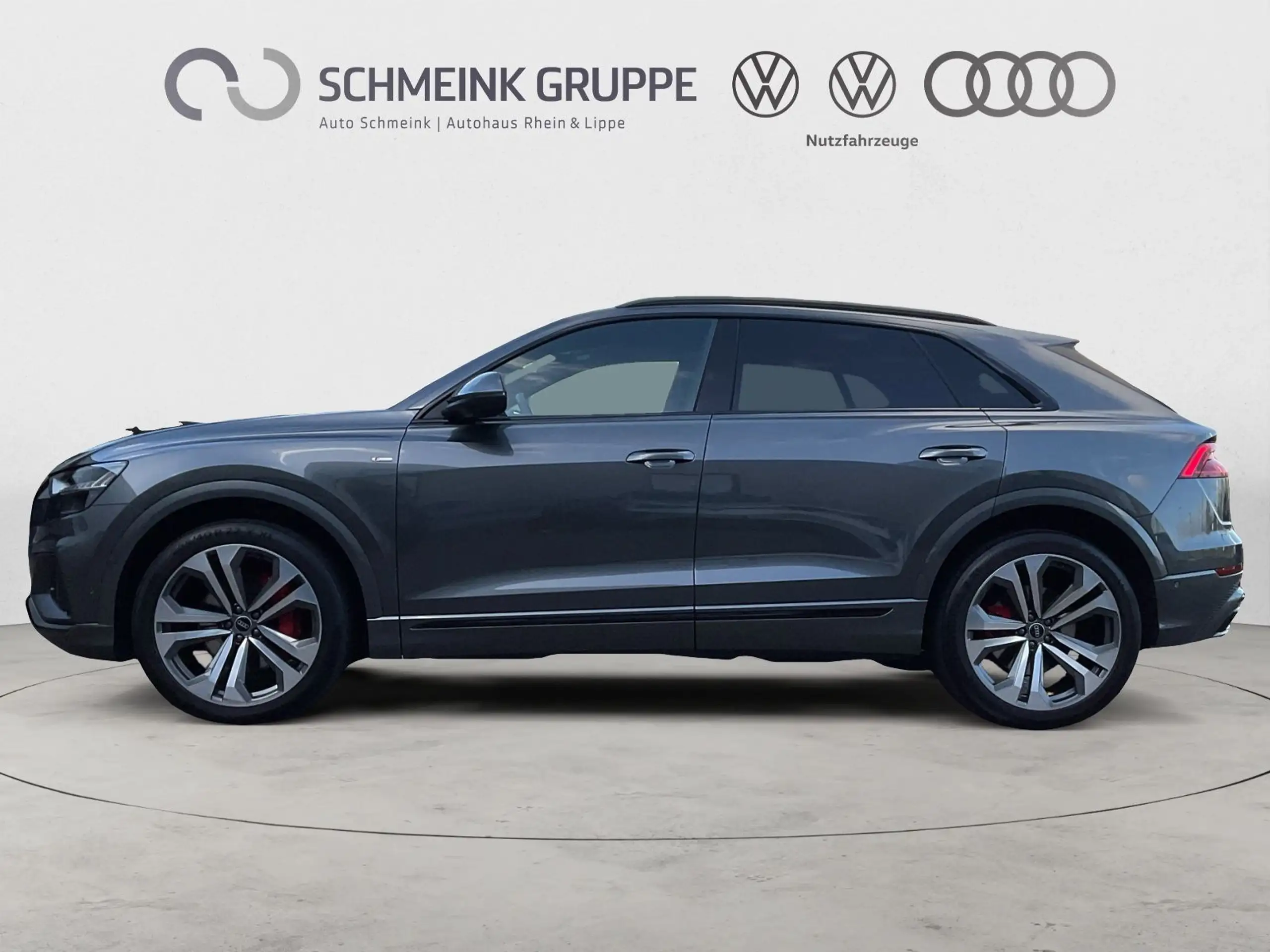 Audi - Q8