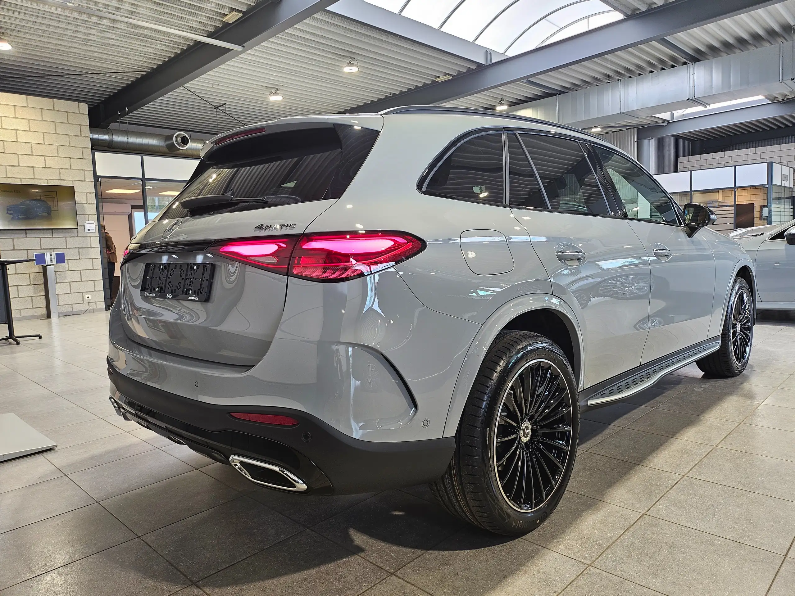 Mercedes-Benz - GLC 220