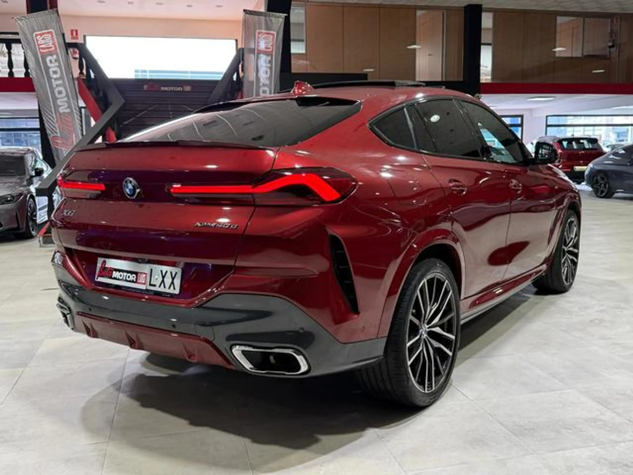 BMW - X6