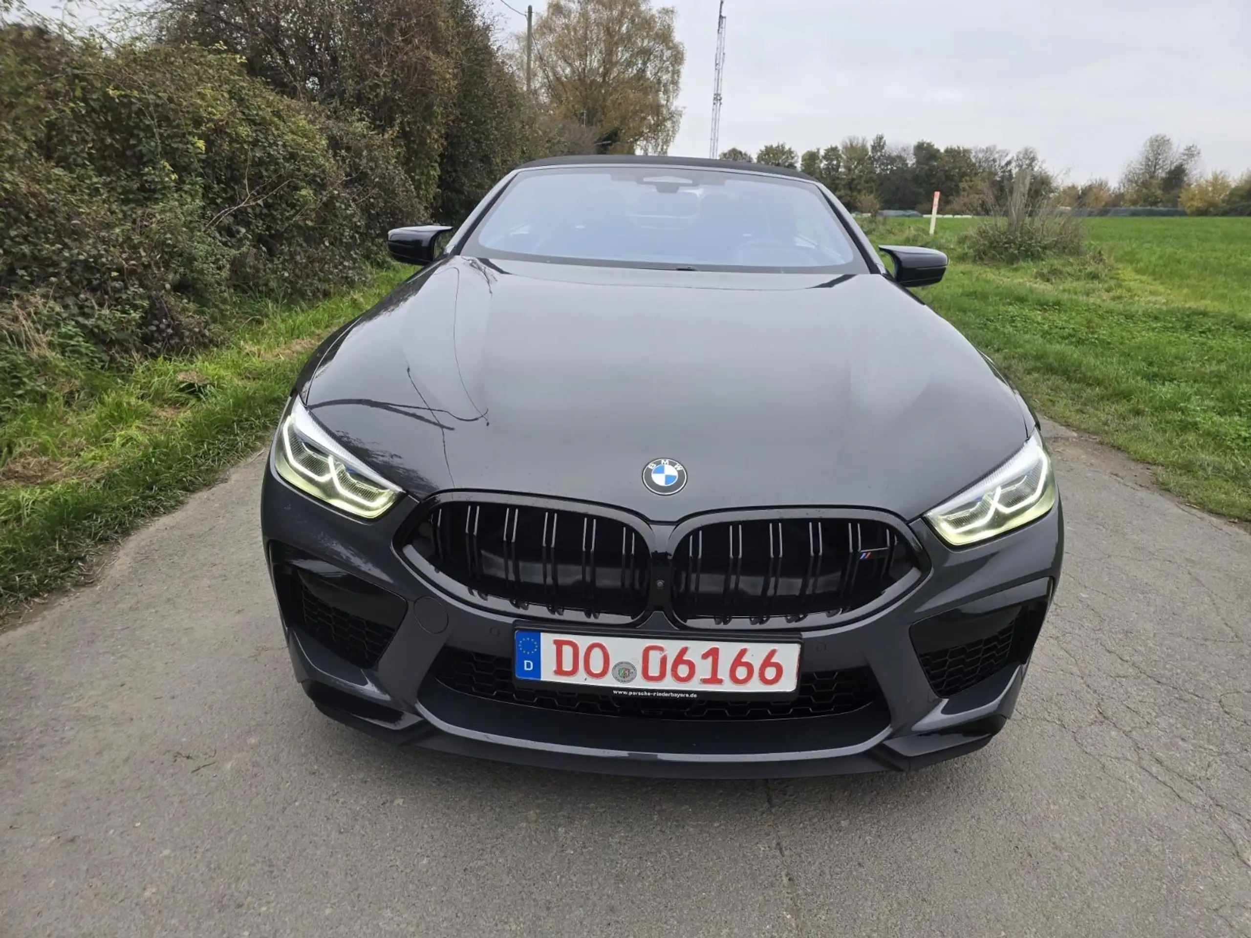 BMW - M8