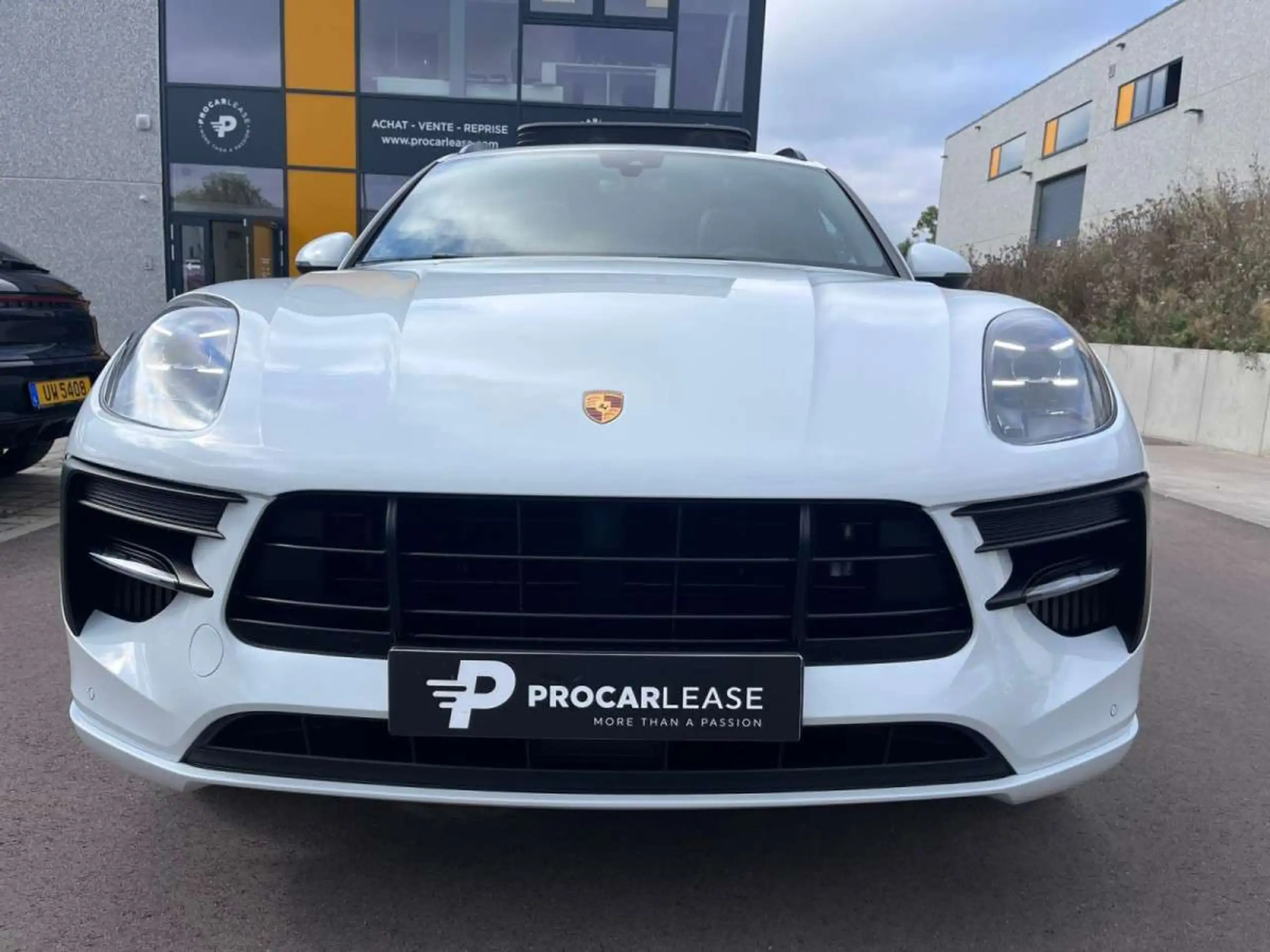 Porsche - Macan