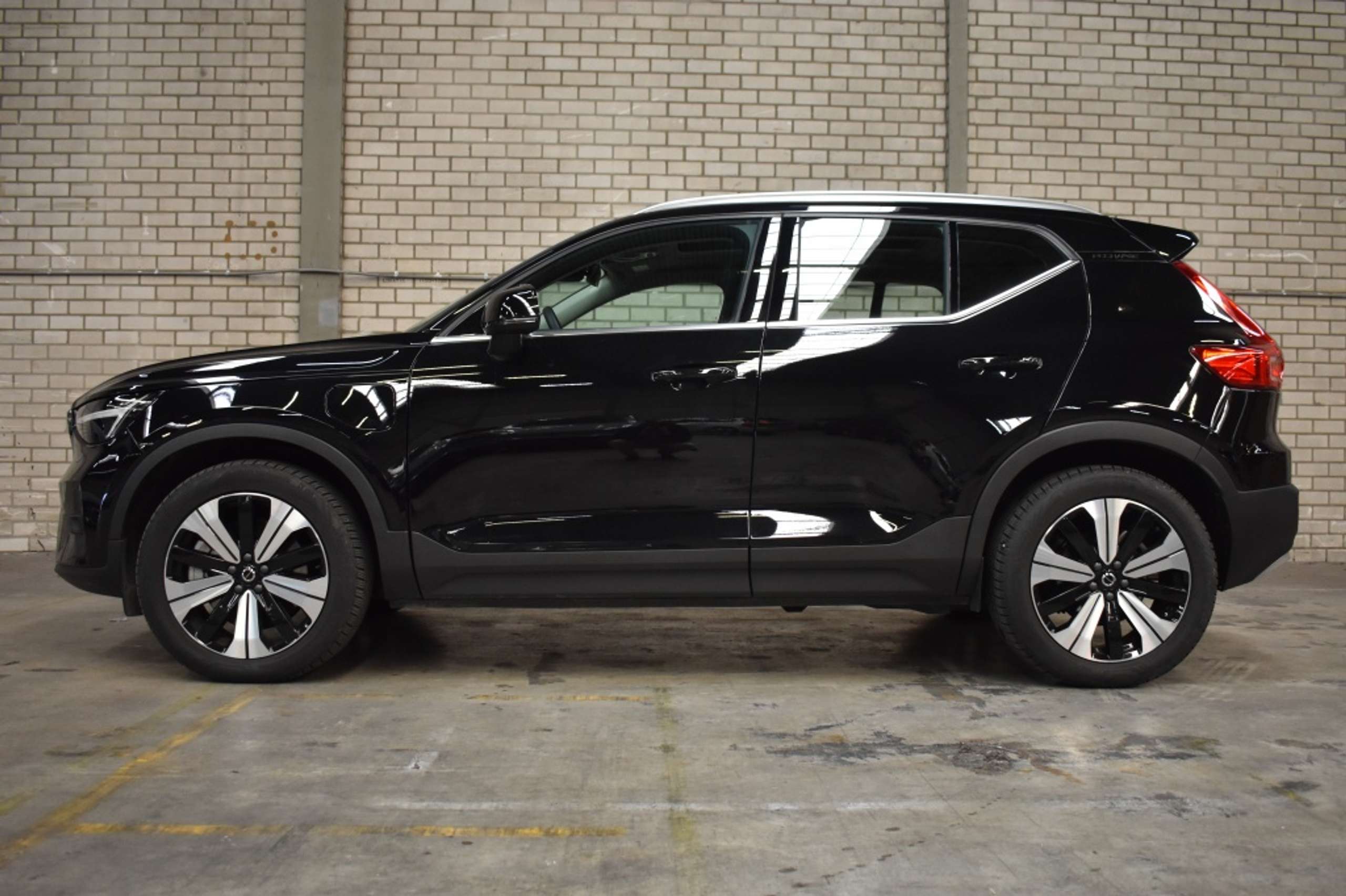 Volvo - XC40