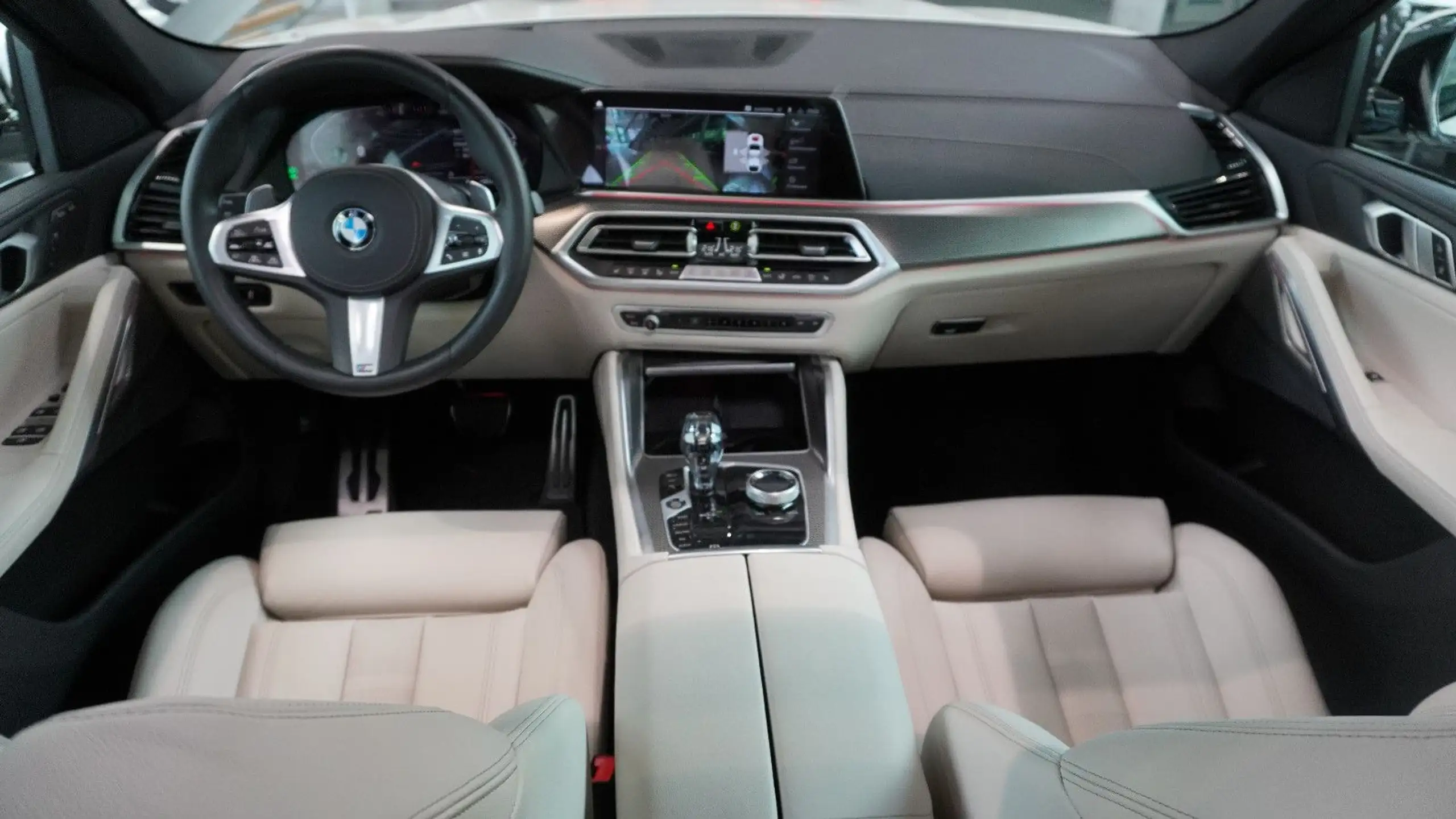 BMW - X6