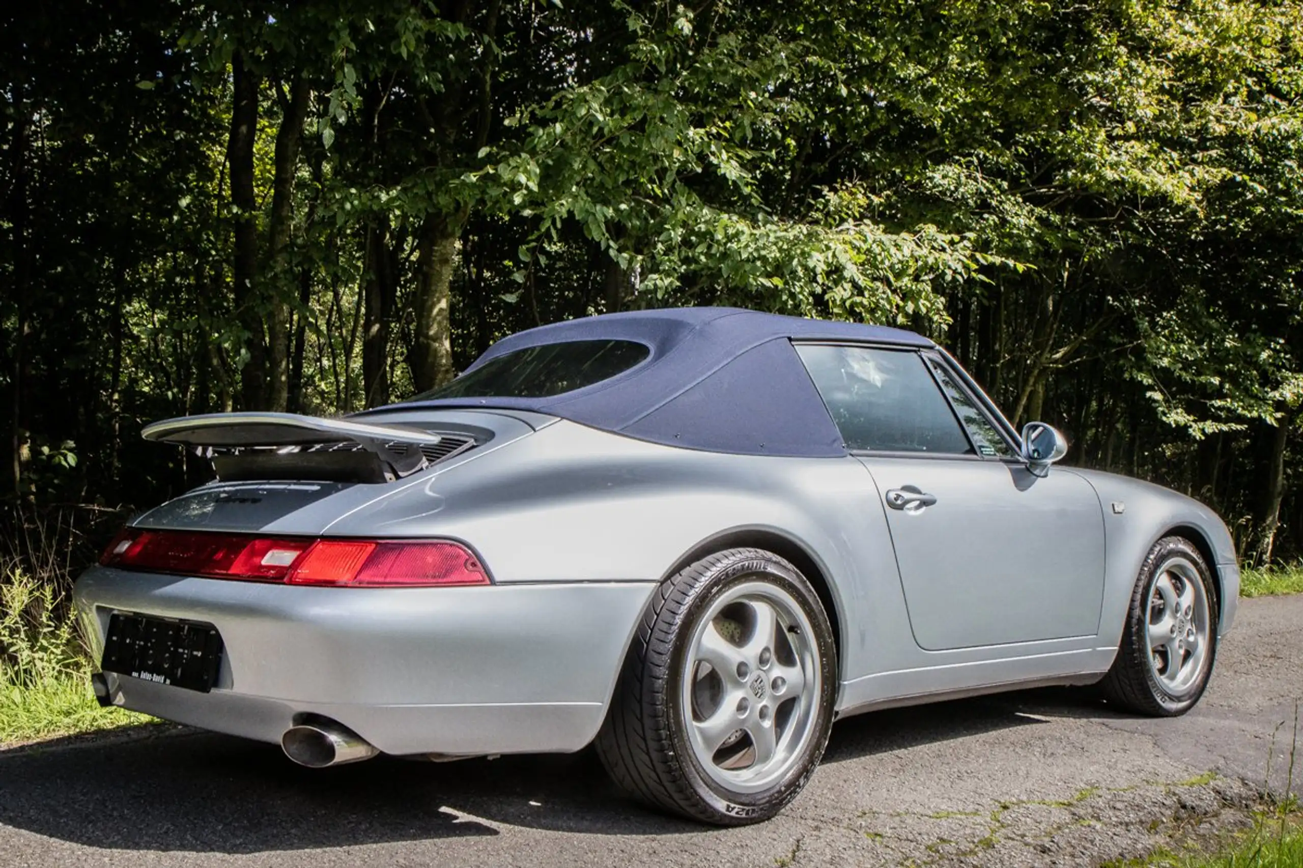 Porsche - 993