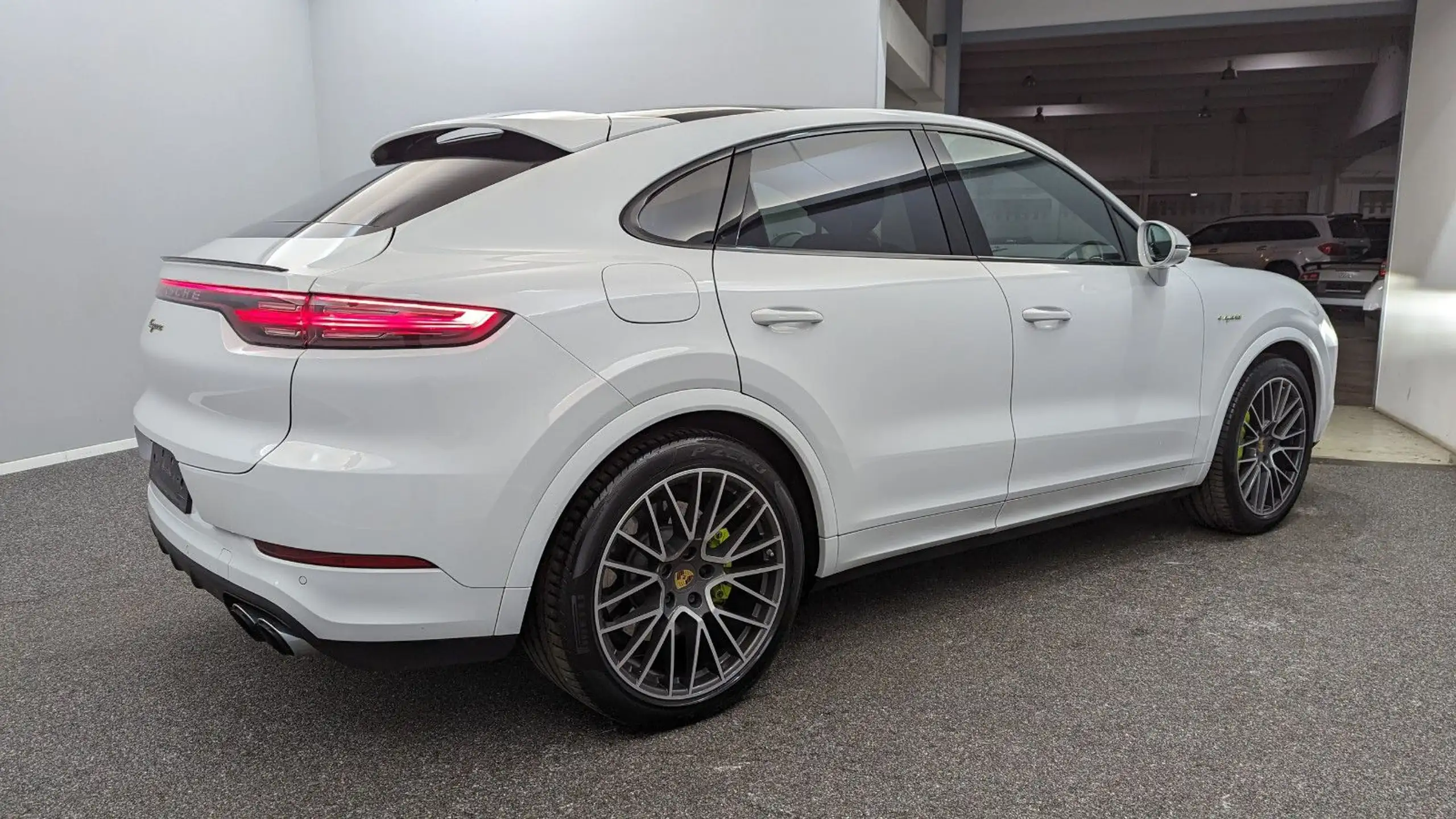 Porsche - Cayenne