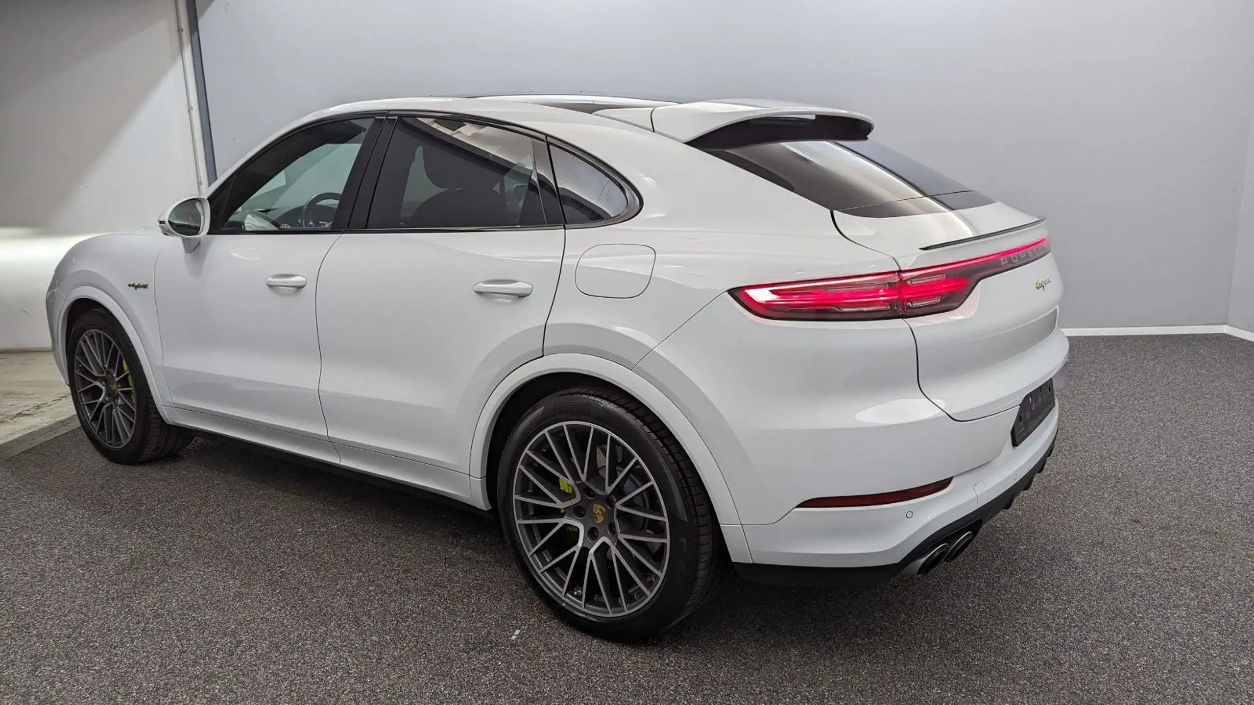 Porsche - Cayenne