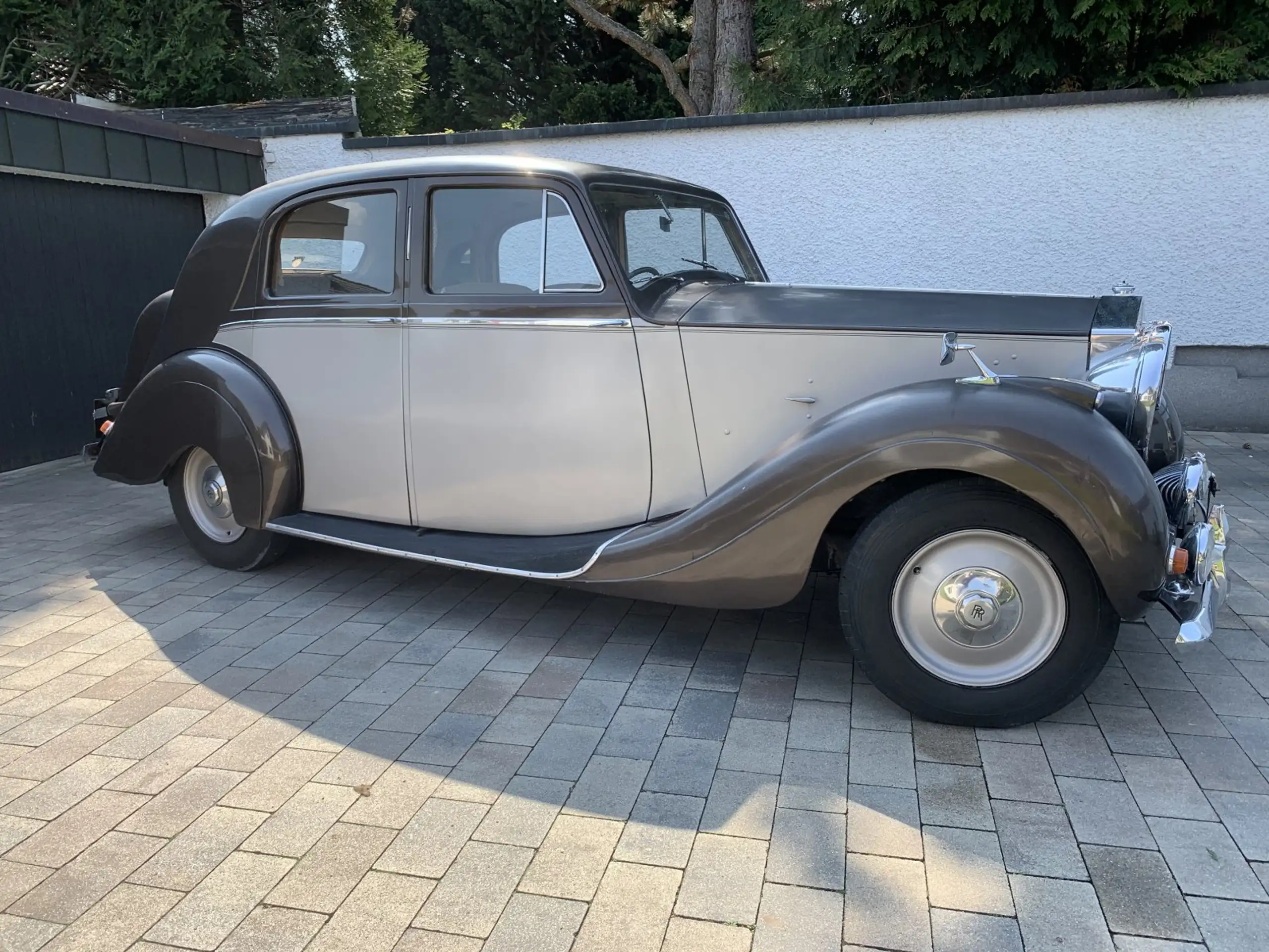 Rolls-Royce - Silver Wraith